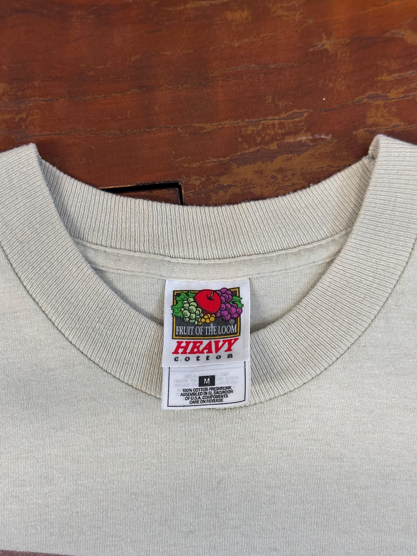 1997 Seinfeld The timeless art of seduction 90's 90年代 Tシャツ Tee ヴィンテージ Toto Praha Vintage clothing store Antique shop Prague 古着屋 アンティークショップ プラハ ユーロ古着  ヨーロッパ古着 古着卸 