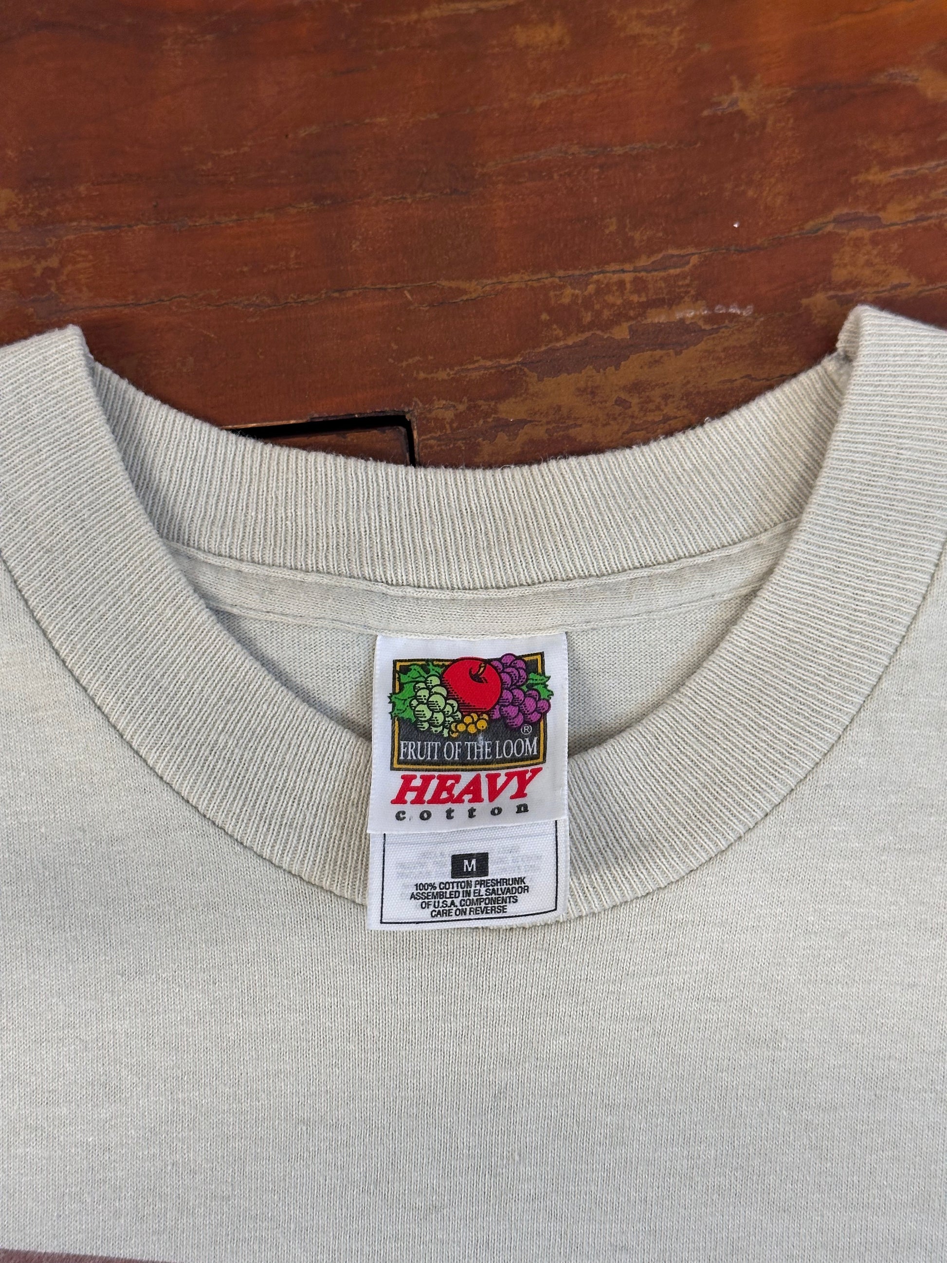 1997 Seinfeld The timeless art of seduction 90's 90年代 Tシャツ Tee ヴィンテージ Toto Praha Vintage clothing store Antique shop Prague 古着屋 アンティークショップ プラハ ユーロ古着  ヨーロッパ古着 古着卸 