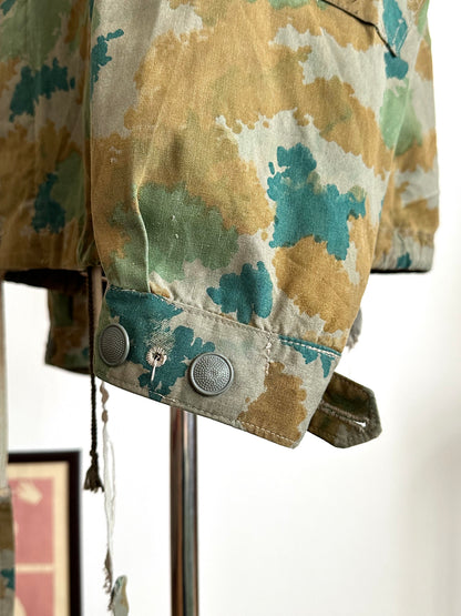 1960s East German NVA Blumentarn Camo Sniper Jacket 60年代 東ドイツ軍 人民軍 Cold war 冷戦 Toto Praha Vintage clothing shop Antique shop 古着屋 プラハ Showroom appointment Prague ユーロ古着 ヨーロッパ古着 古着卸 ヴィンテージ military ミリタリー ユーロミリタリー  レア Rare 花柄