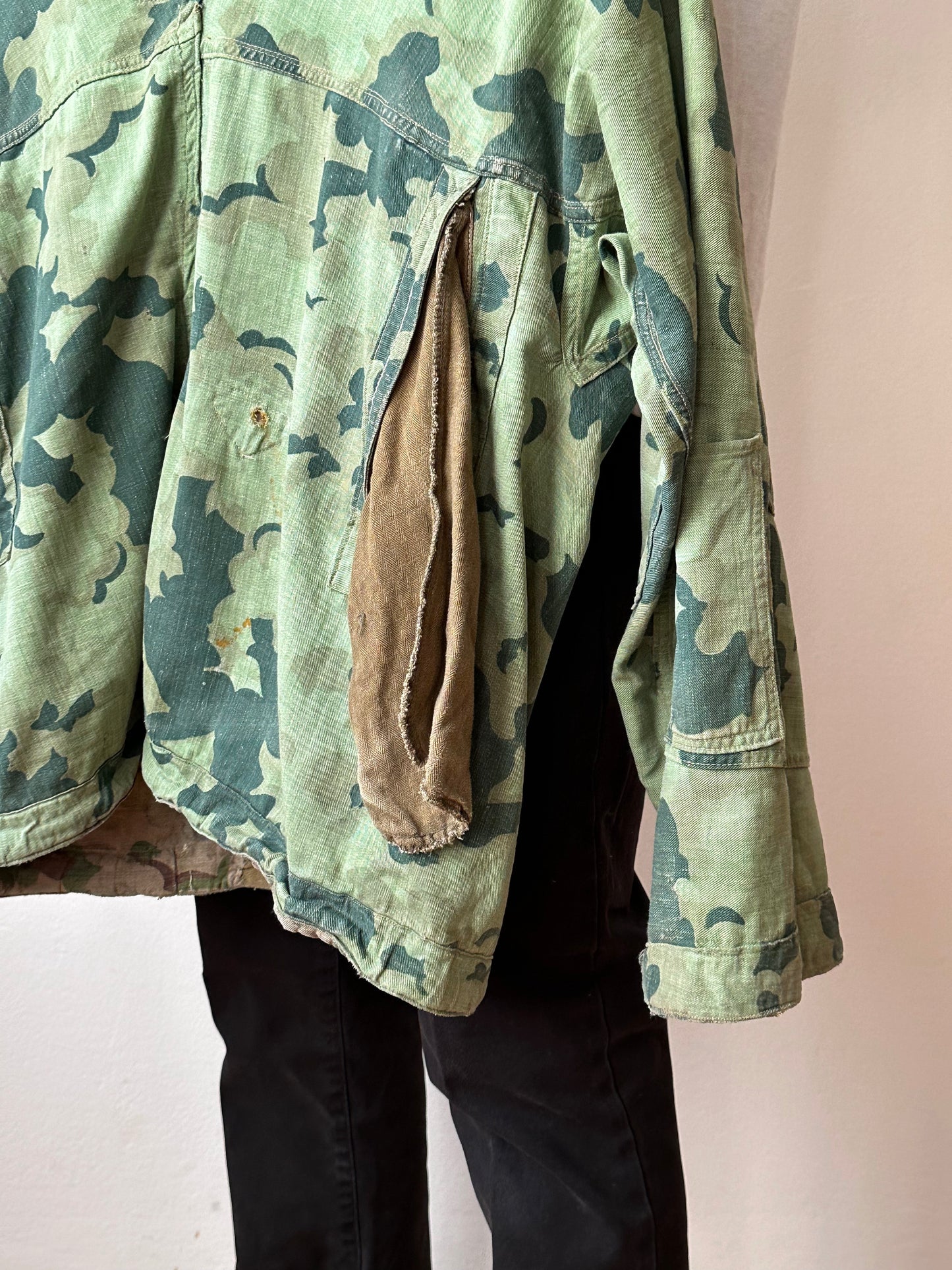 1960's Československá lidová armáda Clouds camouflage reversible jacket 60年代 ヴィンテージ Vintage チェコスロバキア Military ミリタリー ユーロミリタリー Toto 古着屋 プラハ 古着 Praha Prague Vintage store Smock DUBÁKY camouflage ユーロ古着 ヨーロッパ古着 Czech Army チェコスロバキア人民軍 50's 50年代 WW2 戦争 古着卸 