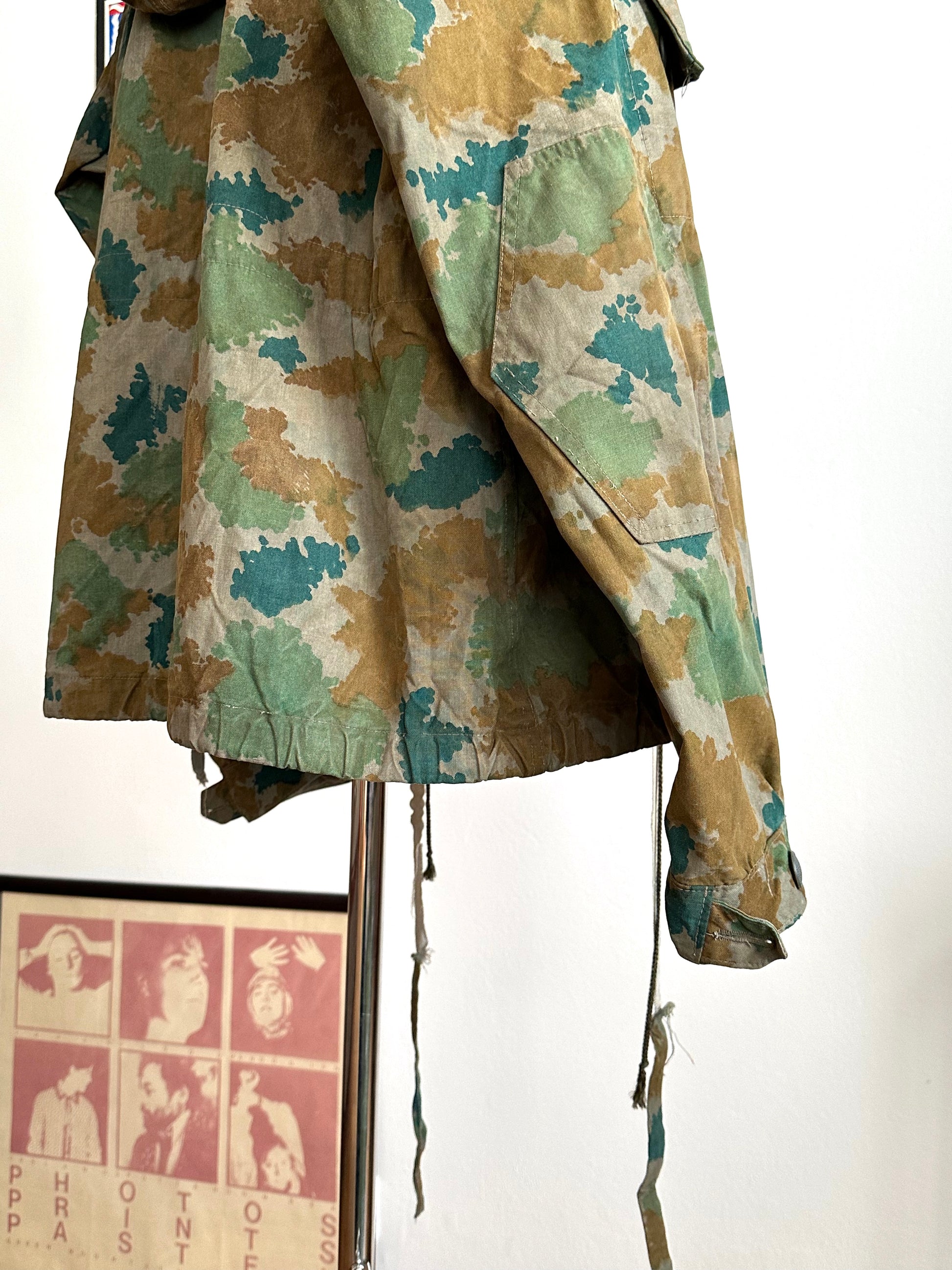 1960s East German NVA Blumentarn Camo Sniper Jacket 60年代 東ドイツ軍 人民軍 Cold war 冷戦 Toto Praha Vintage clothing shop Antique shop 古着屋 プラハ Showroom appointment Prague ユーロ古着 ヨーロッパ古着 古着卸 ヴィンテージ military ミリタリー ユーロミリタリー  レア Rare 花柄