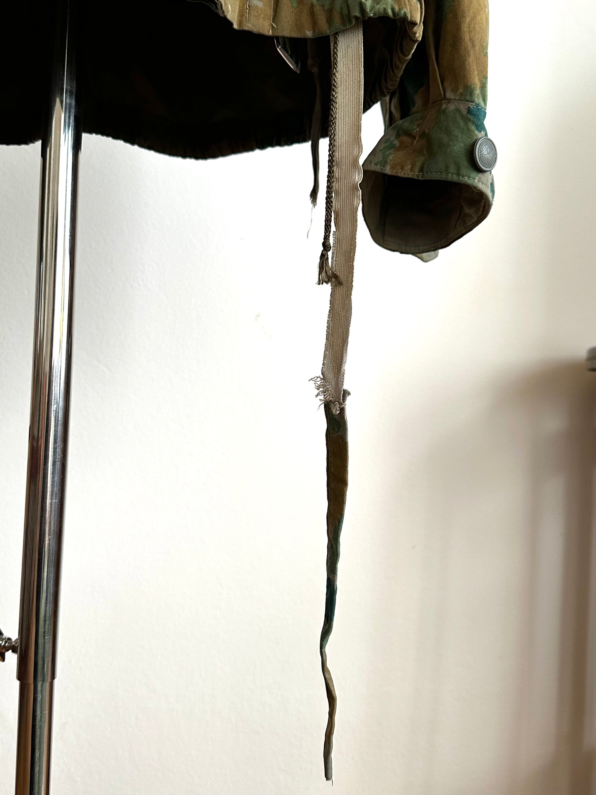 1960s East German NVA Blumentarn Camo Sniper Jacket 60年代 東ドイツ軍 人民軍 Cold war 冷戦 Toto Praha Vintage clothing shop Antique shop 古着屋 プラハ Showroom appointment Prague ユーロ古着 ヨーロッパ古着 古着卸 ヴィンテージ military ミリタリー ユーロミリタリー  レア Rare 花柄