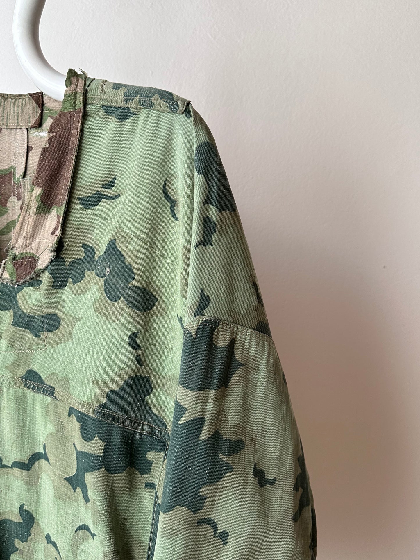 1960's Československá lidová armáda Clouds camouflage reversible jacket 60年代 ヴィンテージ Vintage チェコスロバキア Military ミリタリー ユーロミリタリー Toto 古着屋 プラハ 古着 Praha Prague Vintage store Smock DUBÁKY camouflage ユーロ古着 ヨーロッパ古着 Czech Army チェコスロバキア人民軍 50's 50年代 WW2 戦争 古着卸 