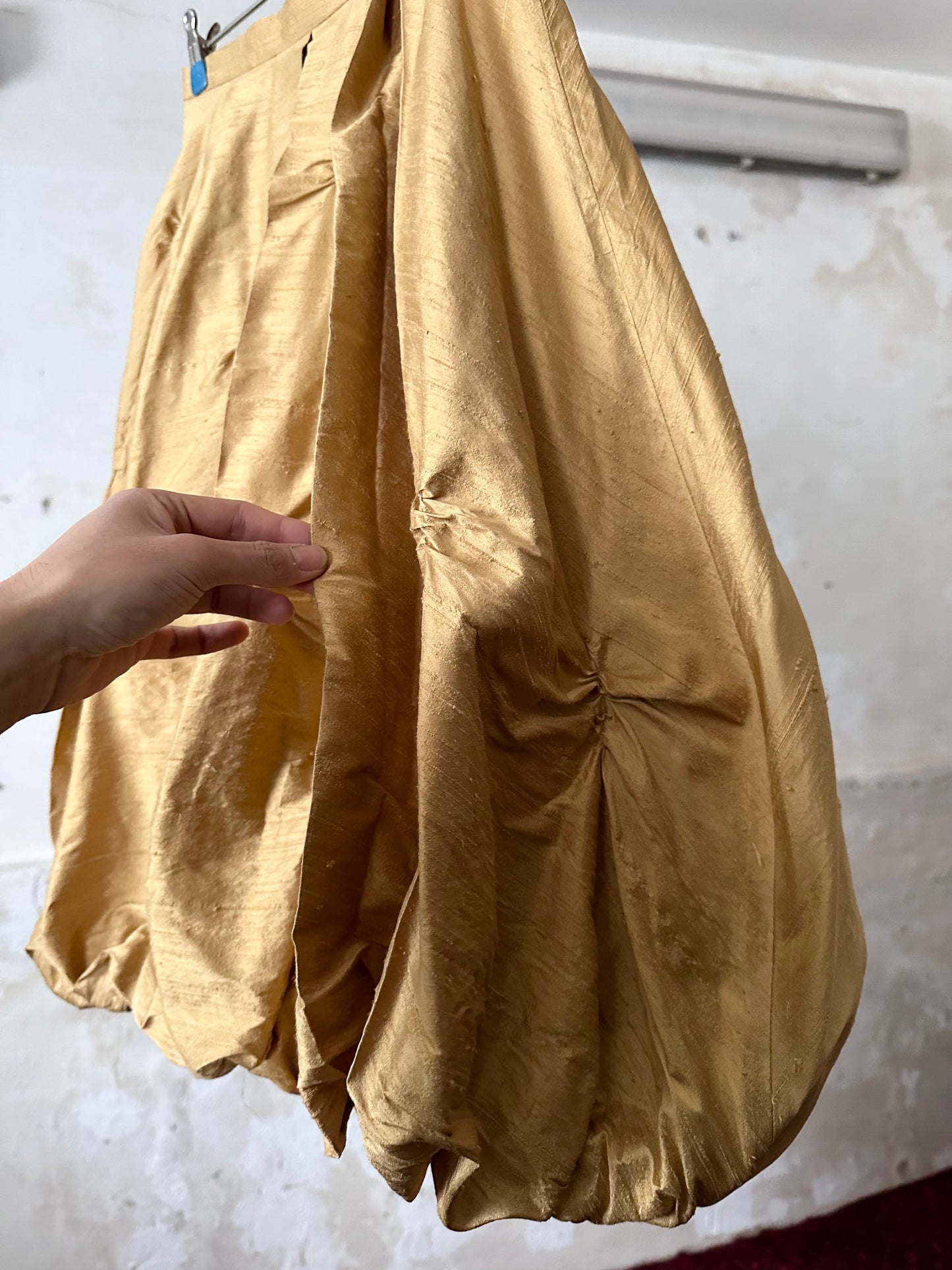 special balloon silk skirt