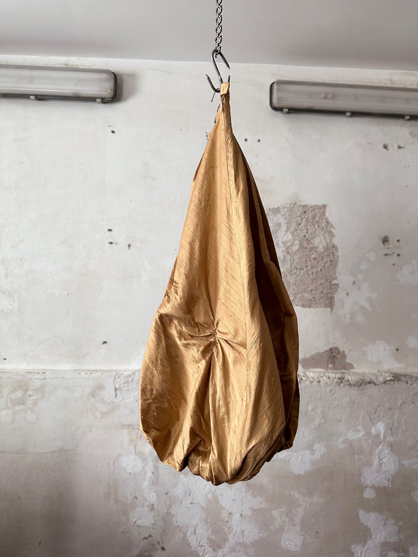 special balloon silk skirt