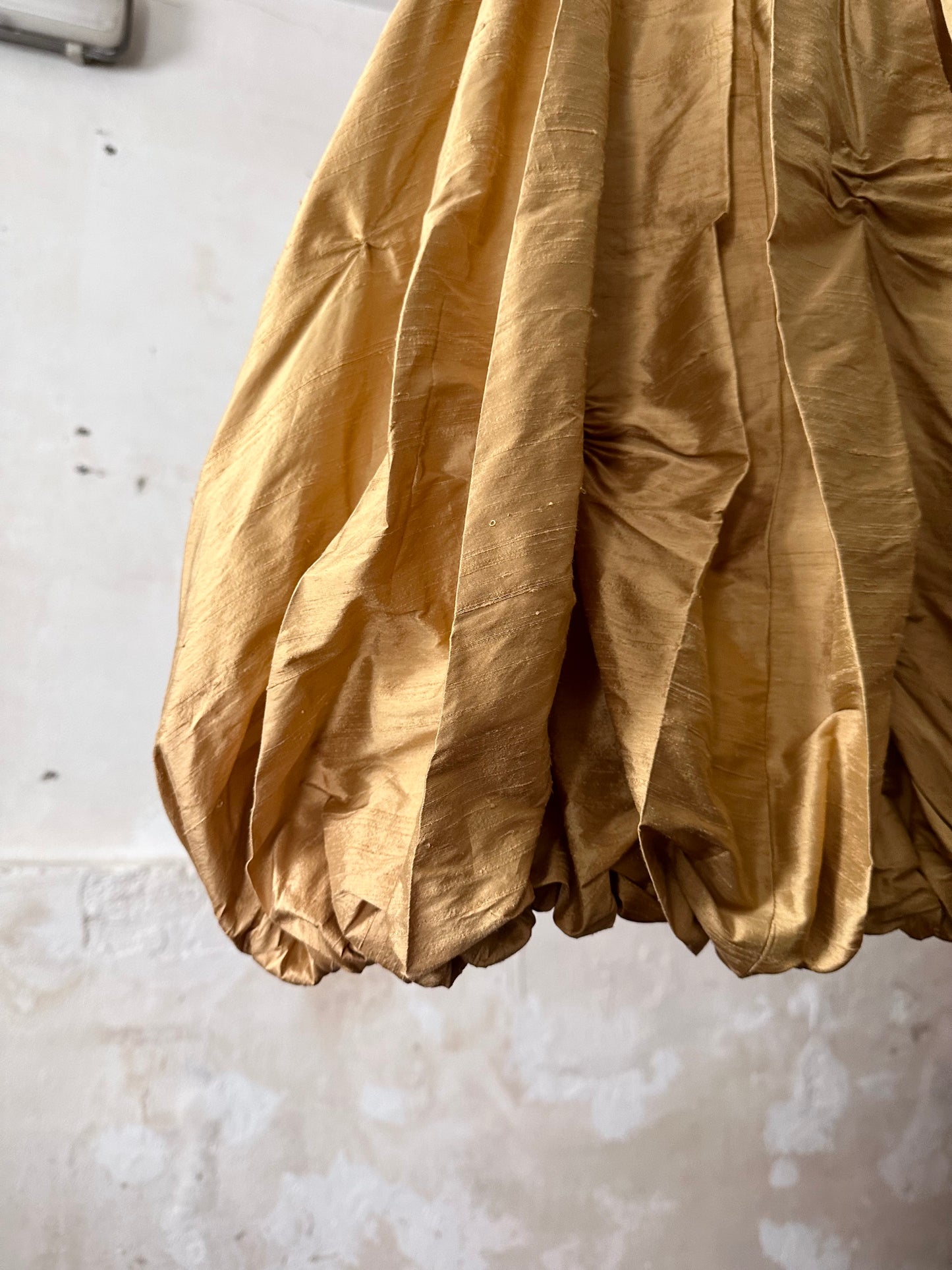 special balloon silk skirt