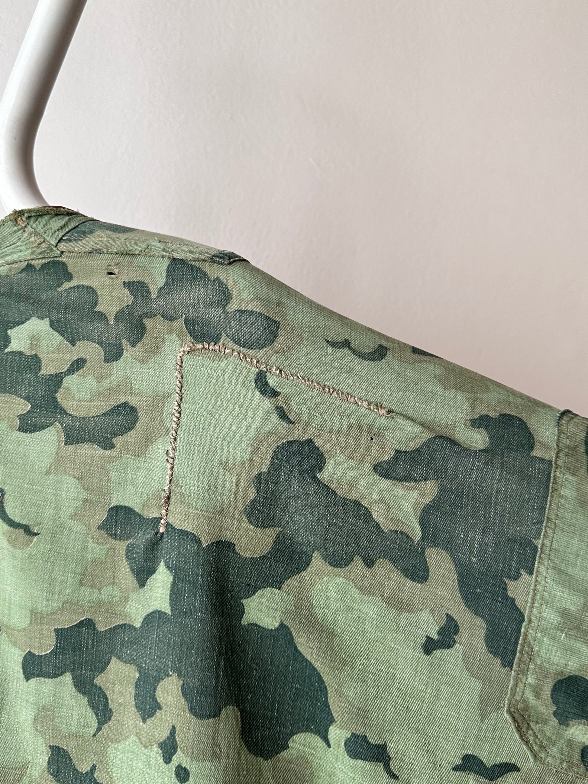 1960's Československá lidová armáda Clouds camouflage reversible jacket 60年代 ヴィンテージ Vintage チェコスロバキア Military ミリタリー ユーロミリタリー Toto 古着屋 プラハ 古着 Praha Prague Vintage store Smock DUBÁKY camouflage ユーロ古着 ヨーロッパ古着 Czech Army チェコスロバキア人民軍 50's 50年代 WW2 戦争 古着卸 