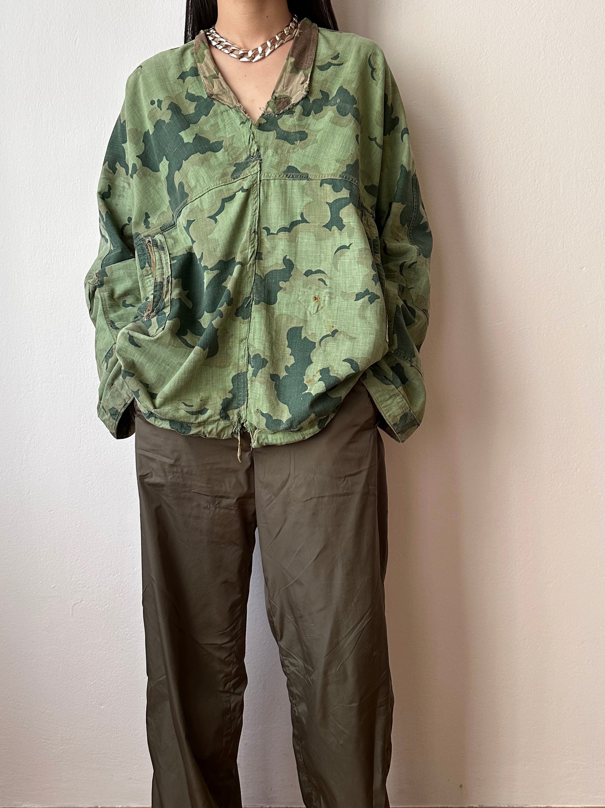 1960's Československá lidová armáda Clouds camouflage reversible jacket 60年代 ヴィンテージ Vintage チェコスロバキア Military ミリタリー ユーロミリタリー Toto 古着屋 プラハ 古着 Praha Prague Vintage store Smock DUBÁKY camouflage ユーロ古着 ヨーロッパ古着 Czech Army チェコスロバキア人民軍 50's 50年代 WW2 戦争 古着卸 