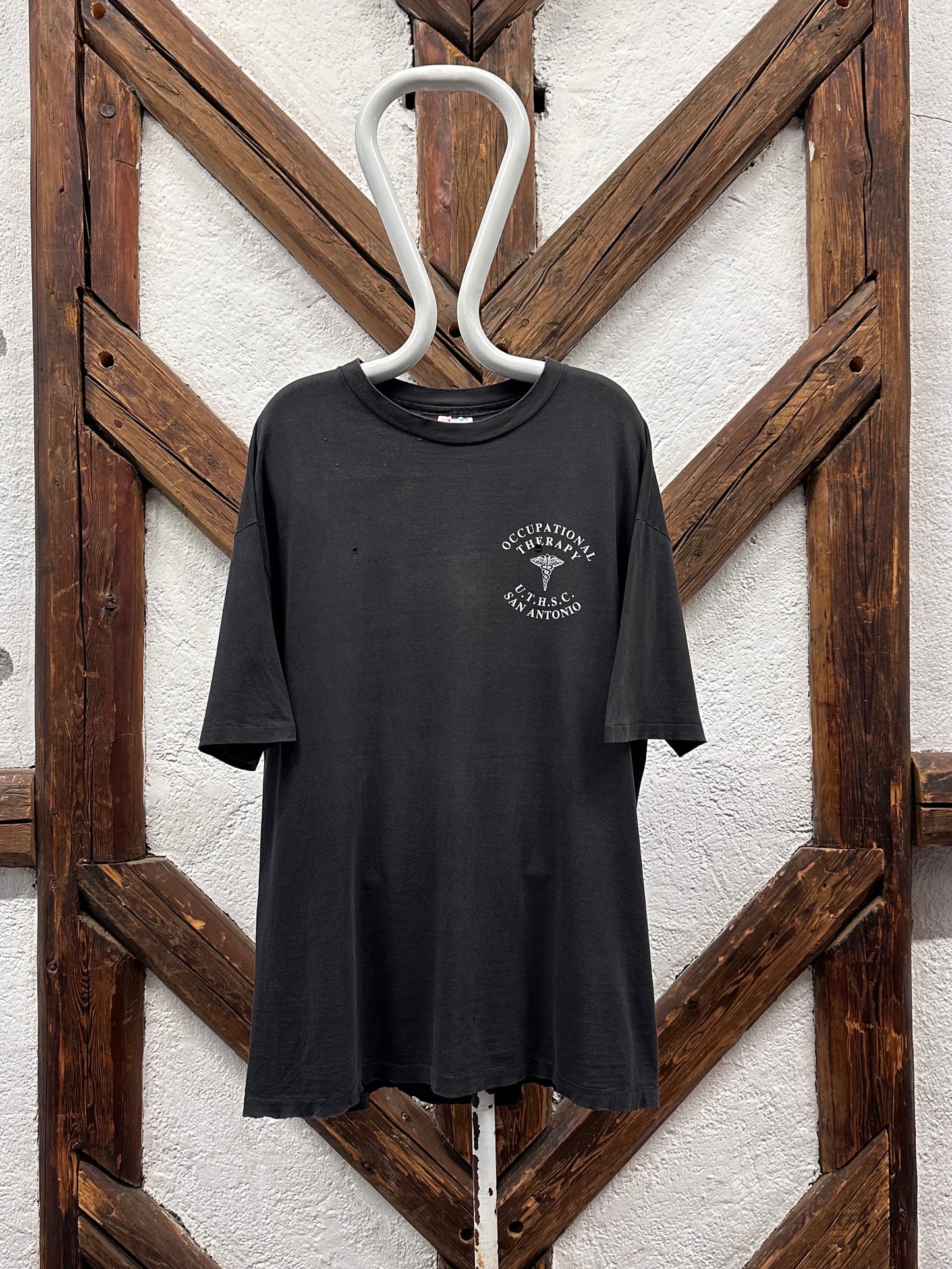 90's Occupational Therapy Vintage T-shirt Tee Tシャツ シングルステッチ 90年代 ヴィンテージ Hanes ヘインズ Toto Praha Vintage clothing store Antique shop Prague 古着屋 アンティークショップ プラハ ユーロ古着  ヨーロッパ古着 古着卸