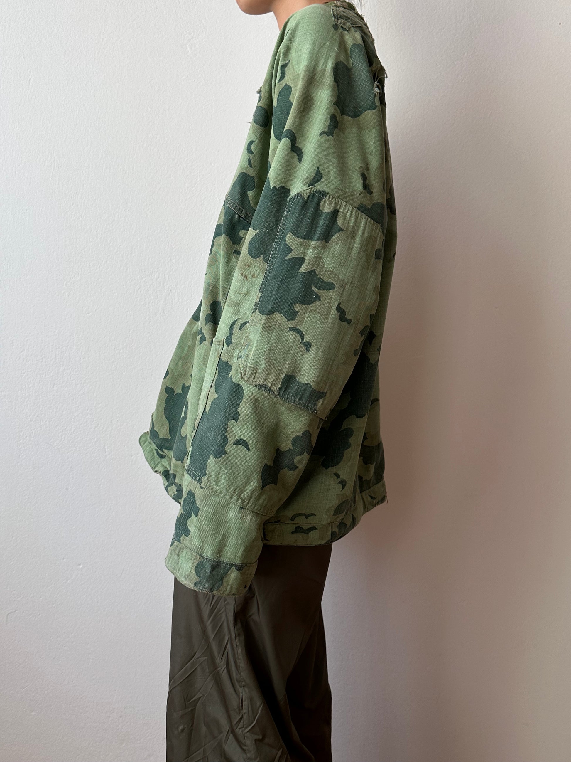 1960's Československá lidová armáda Clouds camouflage reversible jacket 60年代 ヴィンテージ Vintage チェコスロバキア Military ミリタリー ユーロミリタリー Toto 古着屋 プラハ 古着 Praha Prague Vintage store Smock DUBÁKY camouflage ユーロ古着 ヨーロッパ古着 Czech Army チェコスロバキア人民軍 50's 50年代 WW2 戦争 古着卸 