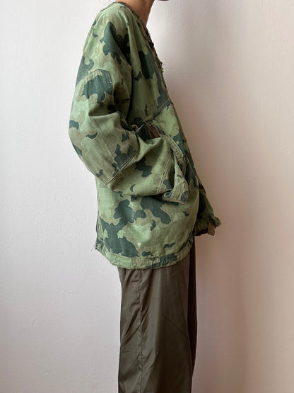 1960's Československá lidová armáda Clouds camouflage reversible jacket 60年代 ヴィンテージ Vintage チェコスロバキア Military ミリタリー ユーロミリタリー Toto 古着屋 プラハ 古着 Praha Prague Vintage store Smock DUBÁKY camouflage ユーロ古着 ヨーロッパ古着 Czech Army チェコスロバキア人民軍 50's 50年代 WW2 戦争 古着卸 