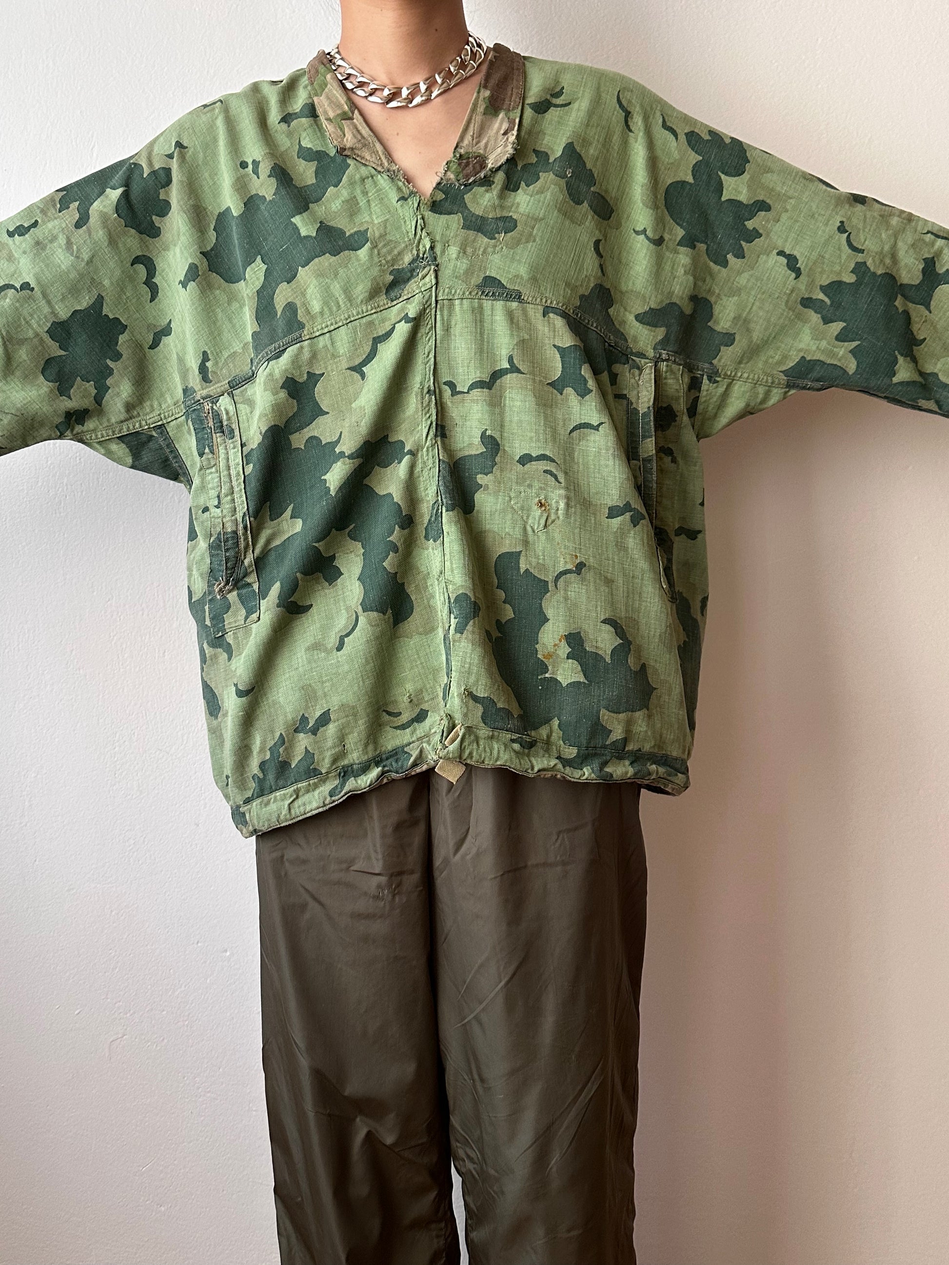 1960's Československá lidová armáda Clouds camouflage reversible jacket 60年代 ヴィンテージ Vintage チェコスロバキア Military ミリタリー ユーロミリタリー Toto 古着屋 プラハ 古着 Praha Prague Vintage store Smock DUBÁKY camouflage ユーロ古着 ヨーロッパ古着 Czech Army チェコスロバキア人民軍 50's 50年代 WW2 戦争 古着卸 