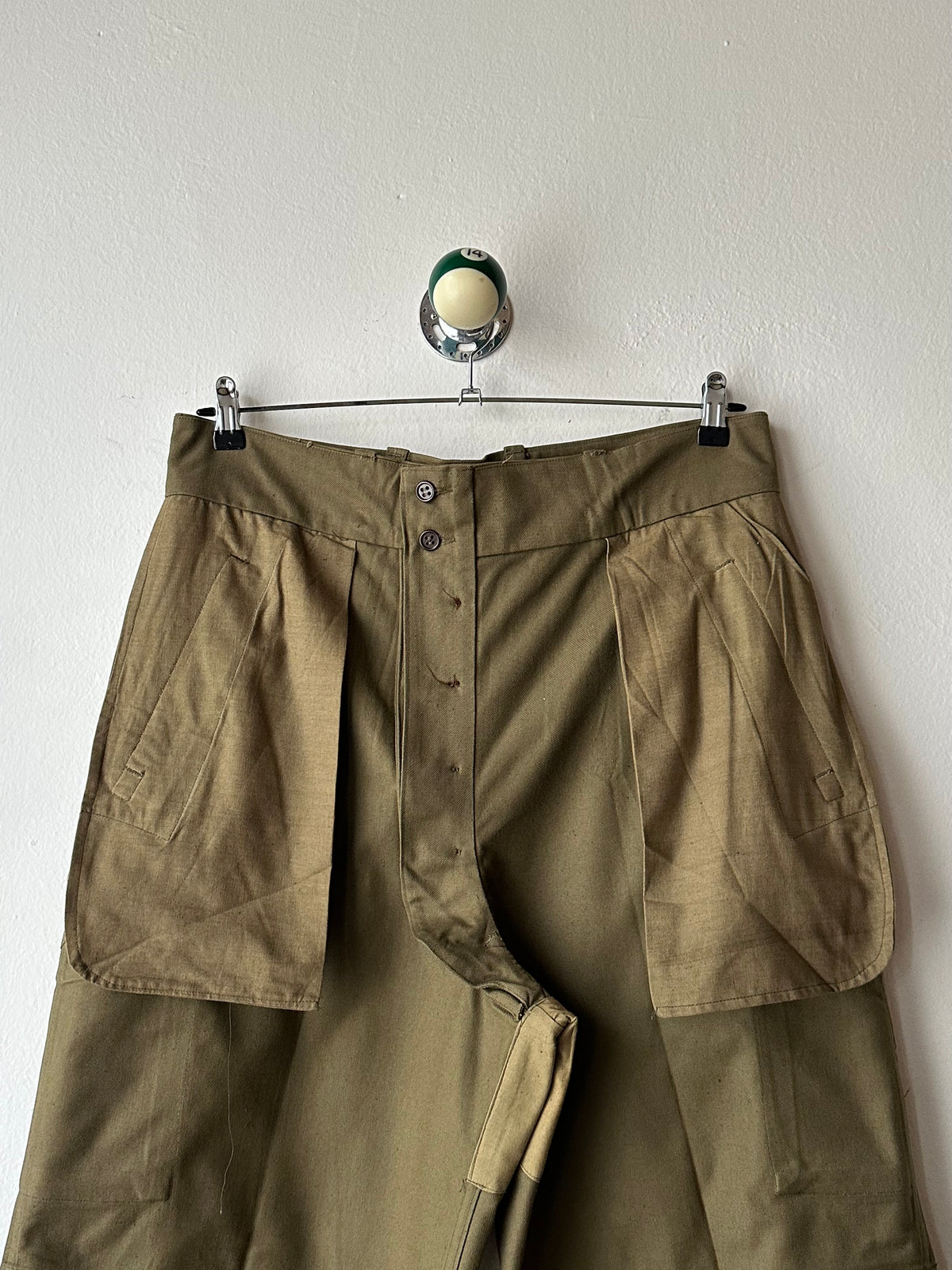 Deadstock French Army M-47 trousers フレンチミリタリー 軍物 1950s 50年代 前期タイプ Toto Praha Vintage clothing shop Antique shop 古着屋 プラハ Showroom appointment Prague ユーロ古着 ヨーロッパ古着 古着卸 ヴィンテージ