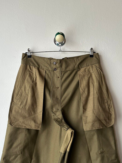 Deadstock French Army M-47 trousers フレンチミリタリー 軍物 1950s 50年代 前期タイプ Toto Praha Vintage clothing shop Antique shop 古着屋 プラハ Showroom appointment Prague ユーロ古着 ヨーロッパ古着 古着卸 ヴィンテージ