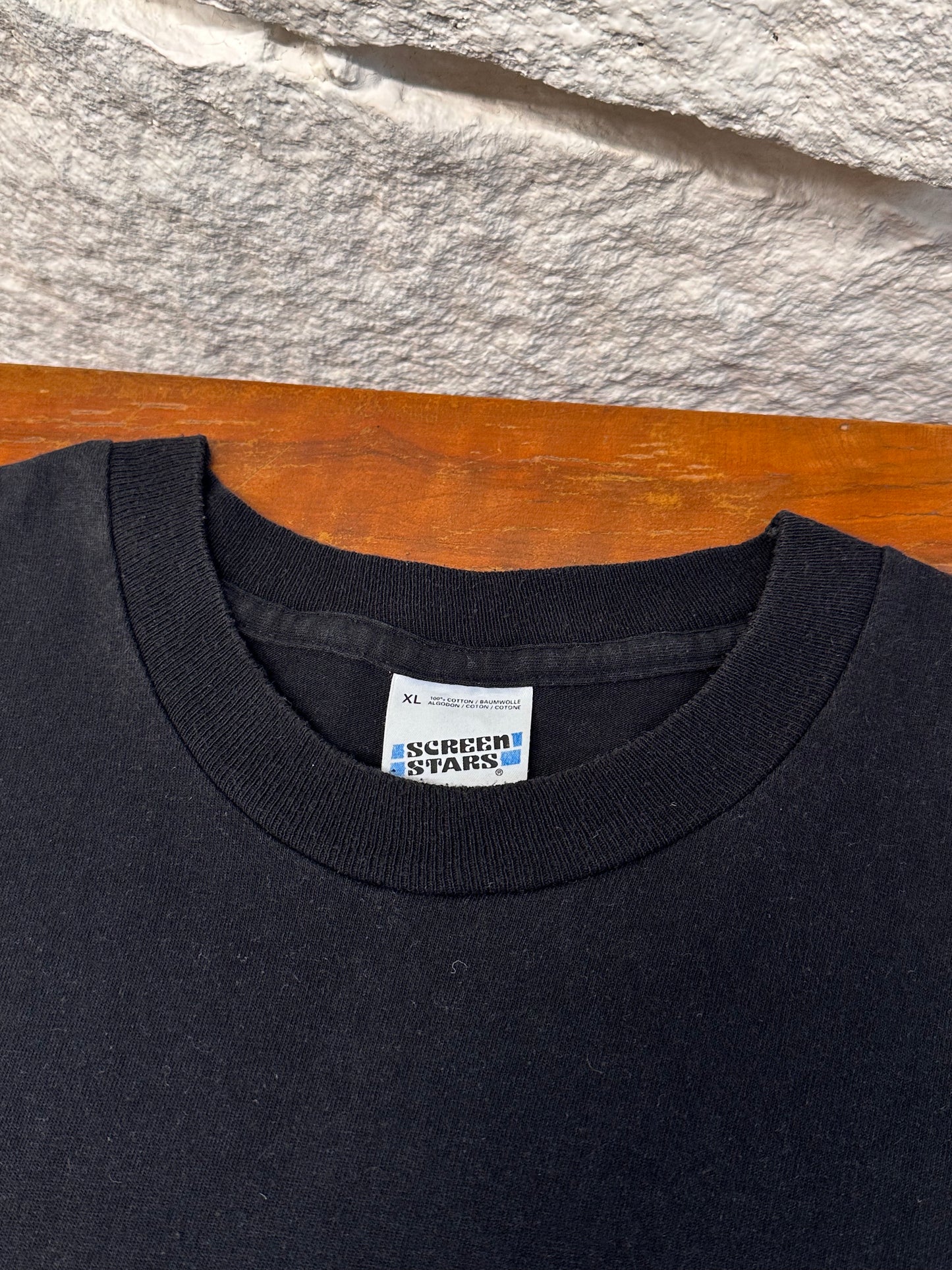 90's Vintage T-shirt Tee Tシャツ 90年代 ヴィンテージ シングルステッチ Black 黒 Toto Praha Vintage clothing store Antique shop Prague 古着屋 アンティークショップ プラハ ユーロ古着  ヨーロッパ古着 古着卸 