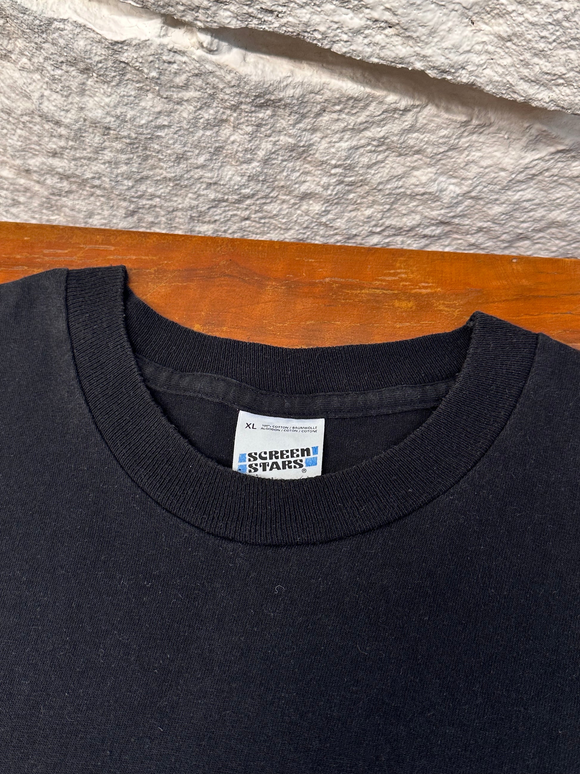 90's Vintage T-shirt Tee Tシャツ 90年代 ヴィンテージ シングルステッチ Black 黒 Toto Praha Vintage clothing store Antique shop Prague 古着屋 アンティークショップ プラハ ユーロ古着  ヨーロッパ古着 古着卸 