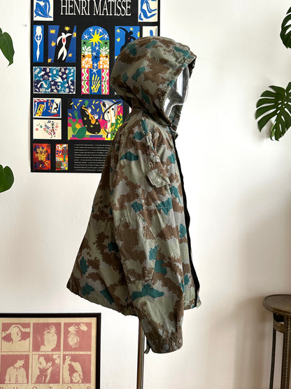 1960s East German NVA Blumentarn Camo Sniper Jacket 60年代 東ドイツ軍 人民軍 Cold war 冷戦 Toto Praha Vintage clothing shop Antique shop 古着屋 プラハ Showroom appointment Prague ユーロ古着 ヨーロッパ古着 古着卸 ヴィンテージ military ミリタリー ユーロミリタリー  レア Rare 花柄