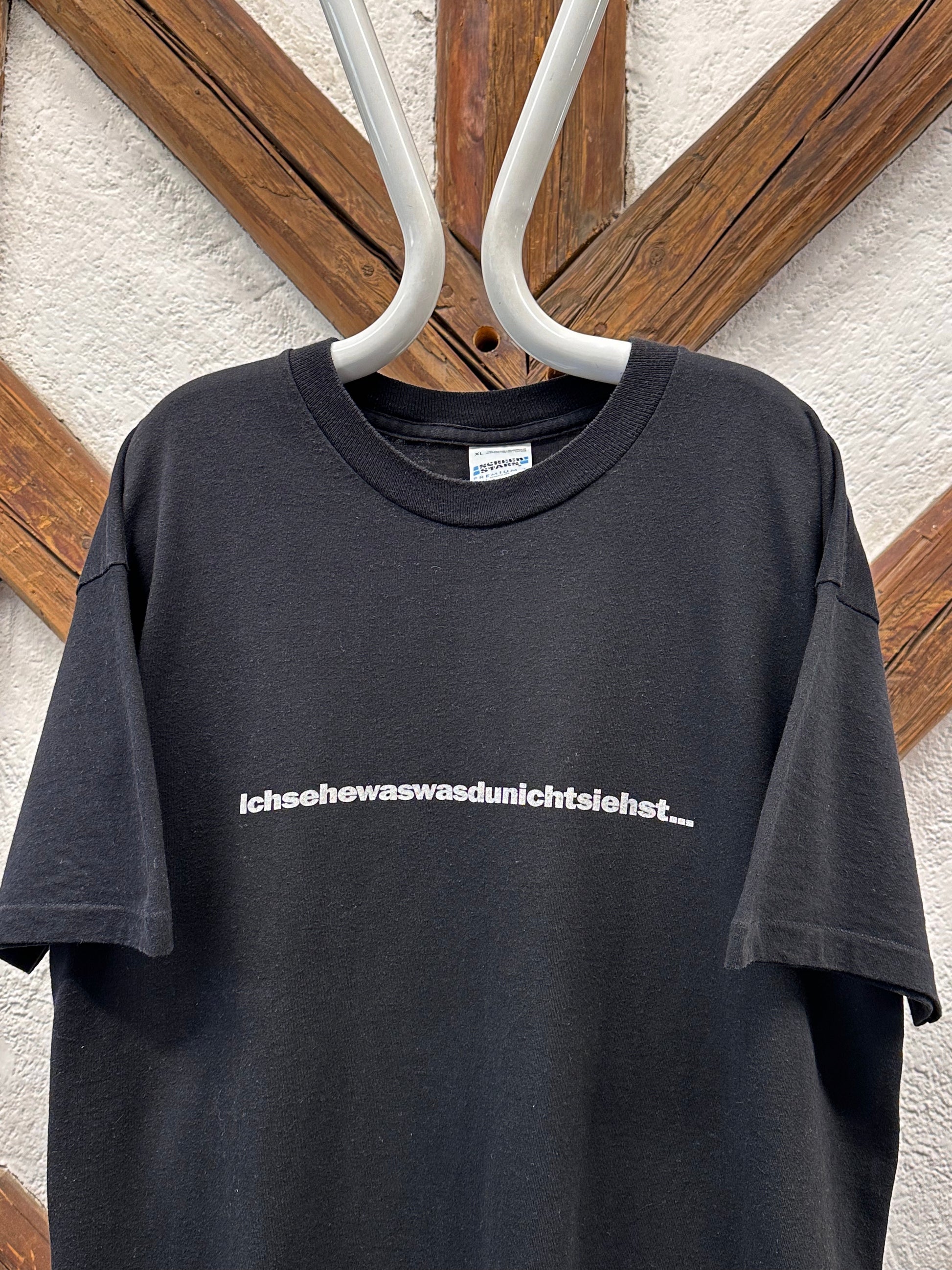 90's Vintage T-shirt Tee Tシャツ 90年代 ヴィンテージ シングルステッチ Black 黒 Toto Praha Vintage clothing store Antique shop Prague 古着屋 アンティークショップ プラハ ユーロ古着  ヨーロッパ古着 古着卸 