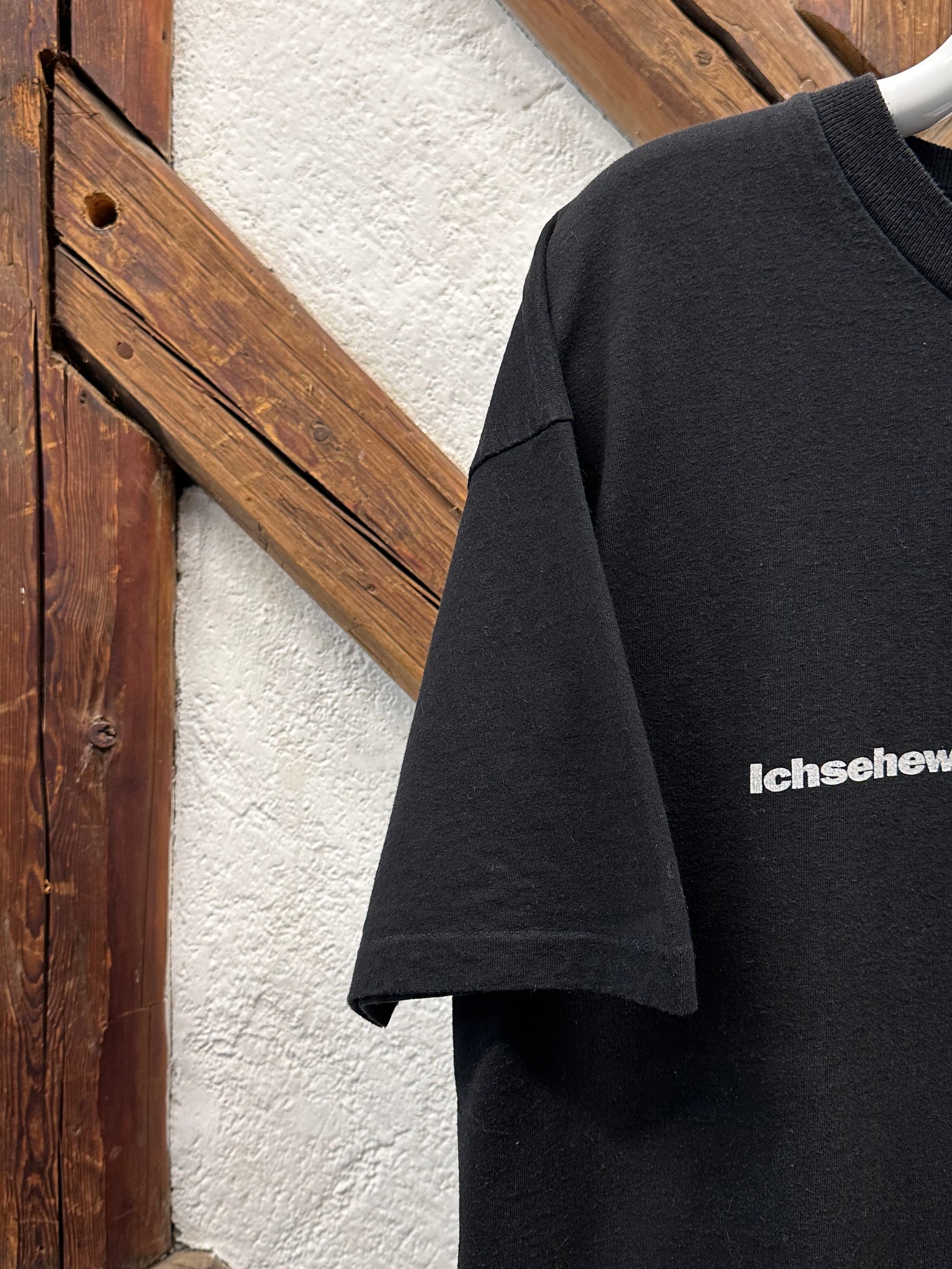 90's Vintage T-shirt Tee Tシャツ 90年代 ヴィンテージ シングルステッチ Black 黒 Toto Praha Vintage clothing store Antique shop Prague 古着屋 アンティークショップ プラハ ユーロ古着  ヨーロッパ古着 古着卸 