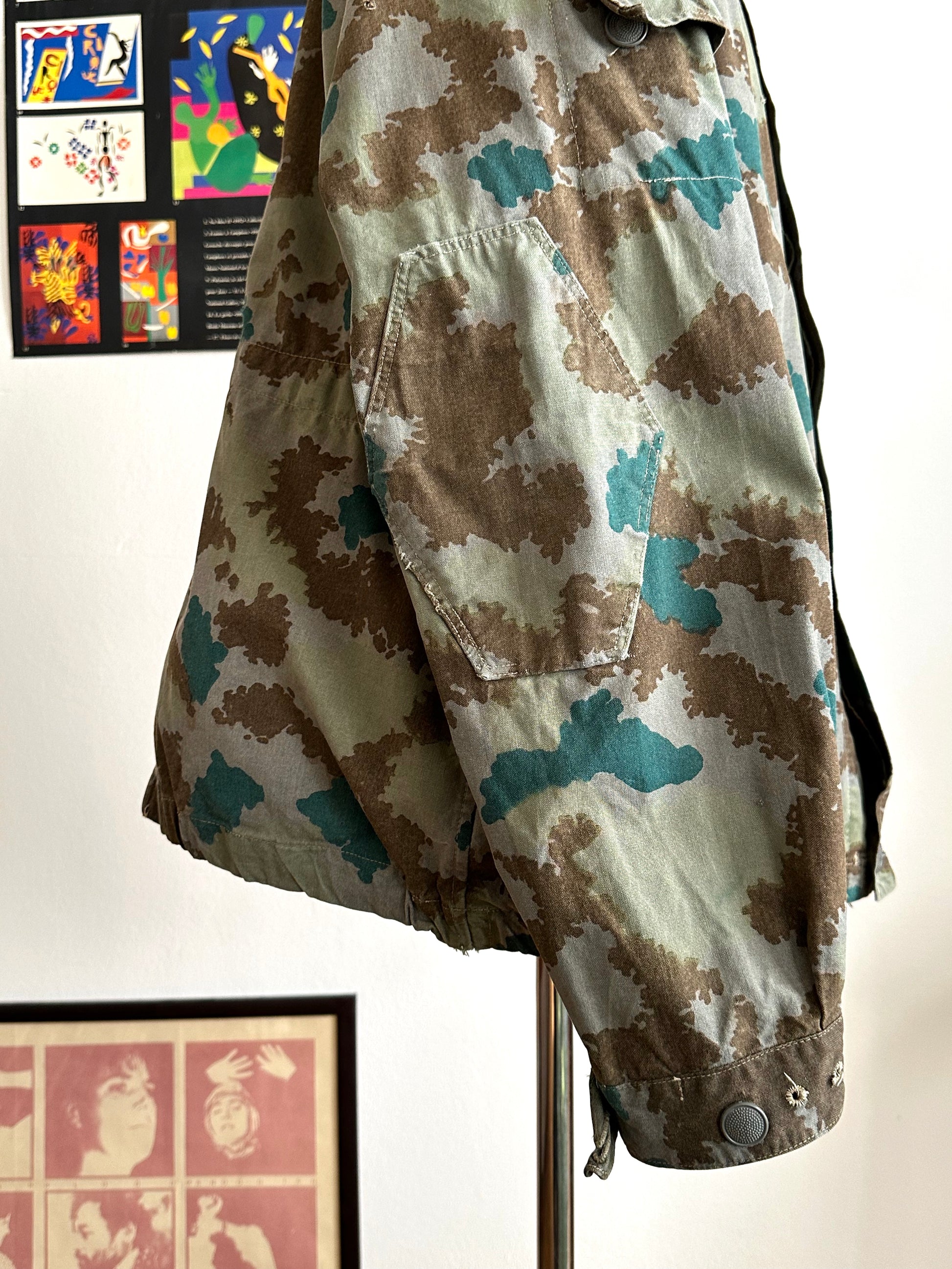 1960s East German NVA Blumentarn Camo Sniper Jacket 60年代 東ドイツ軍 人民軍 Cold war 冷戦 Toto Praha Vintage clothing shop Antique shop 古着屋 プラハ Showroom appointment Prague ユーロ古着 ヨーロッパ古着 古着卸 ヴィンテージ military ミリタリー ユーロミリタリー  レア Rare 花柄