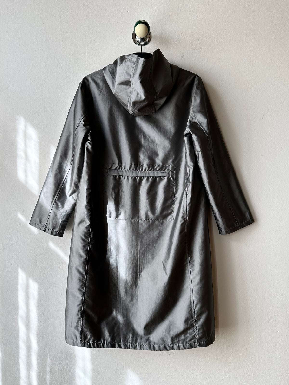 Metalic coat with back pocket