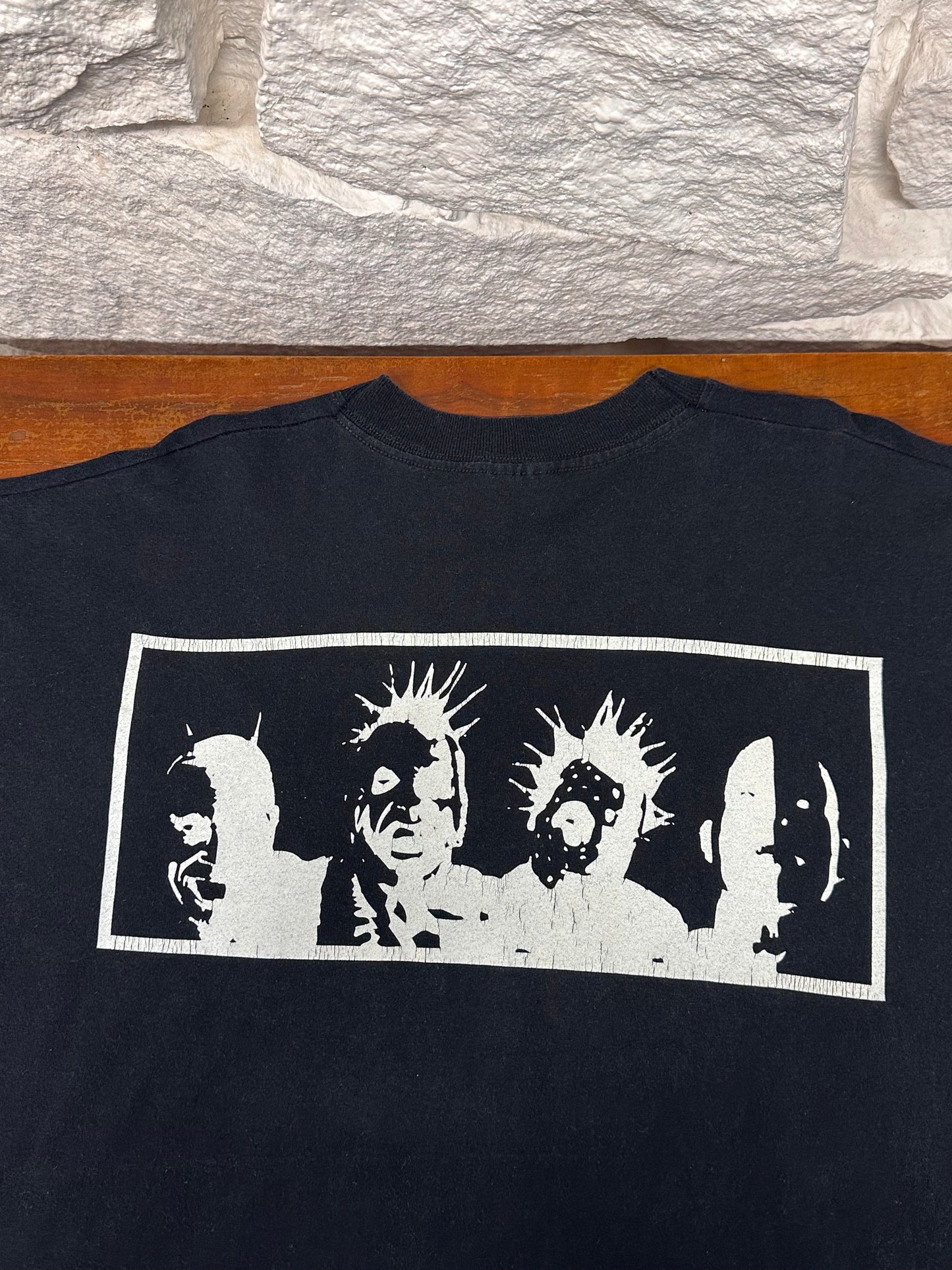 Mudvayne Band T-shirt Vintage Tee Tシャツ Toto Praha Vintage clothing store Antique shop Prague 古着屋 アンティークショップ プラハ ユーロ古着  ヨーロッパ古着 古着卸 
