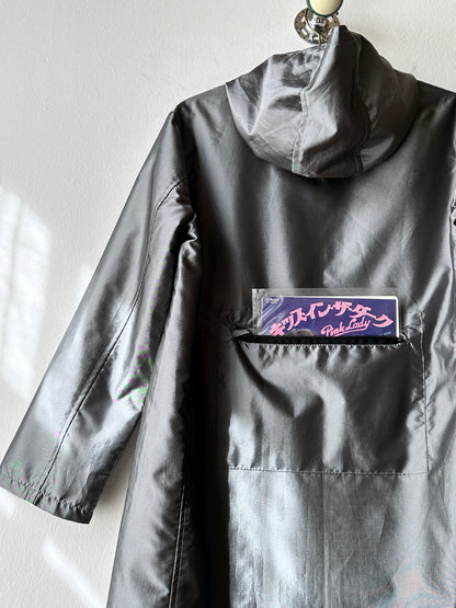 Metalic coat with back pocket