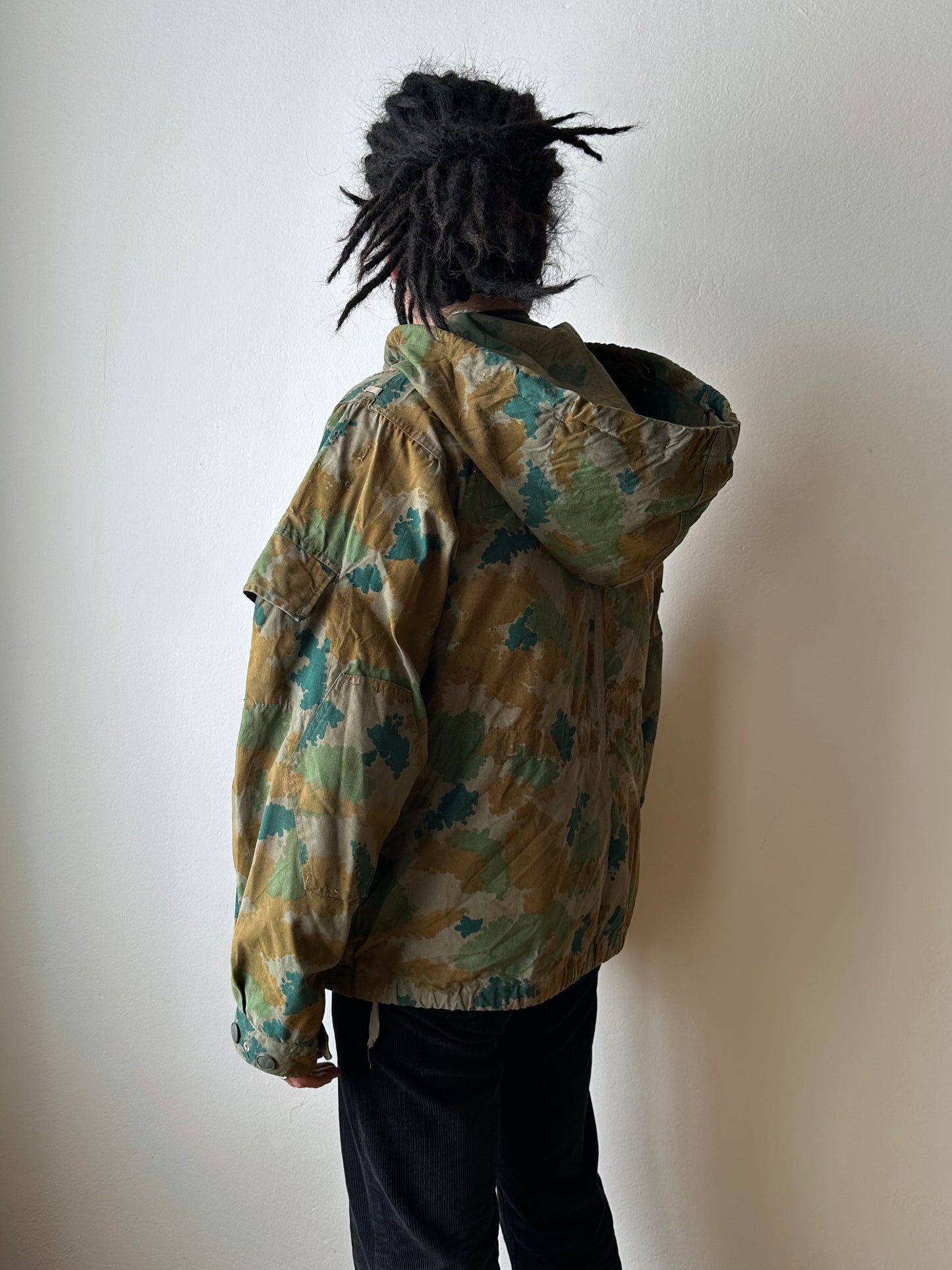 1960s East German NVA Blumentarn Camo Sniper Jacket 60年代 東ドイツ軍 人民軍 Cold war 冷戦 Toto Praha Vintage clothing shop Antique shop 古着屋 プラハ Showroom appointment Prague ユーロ古着 ヨーロッパ古着 古着卸 ヴィンテージ military ミリタリー ユーロミリタリー  レア Rare 花柄