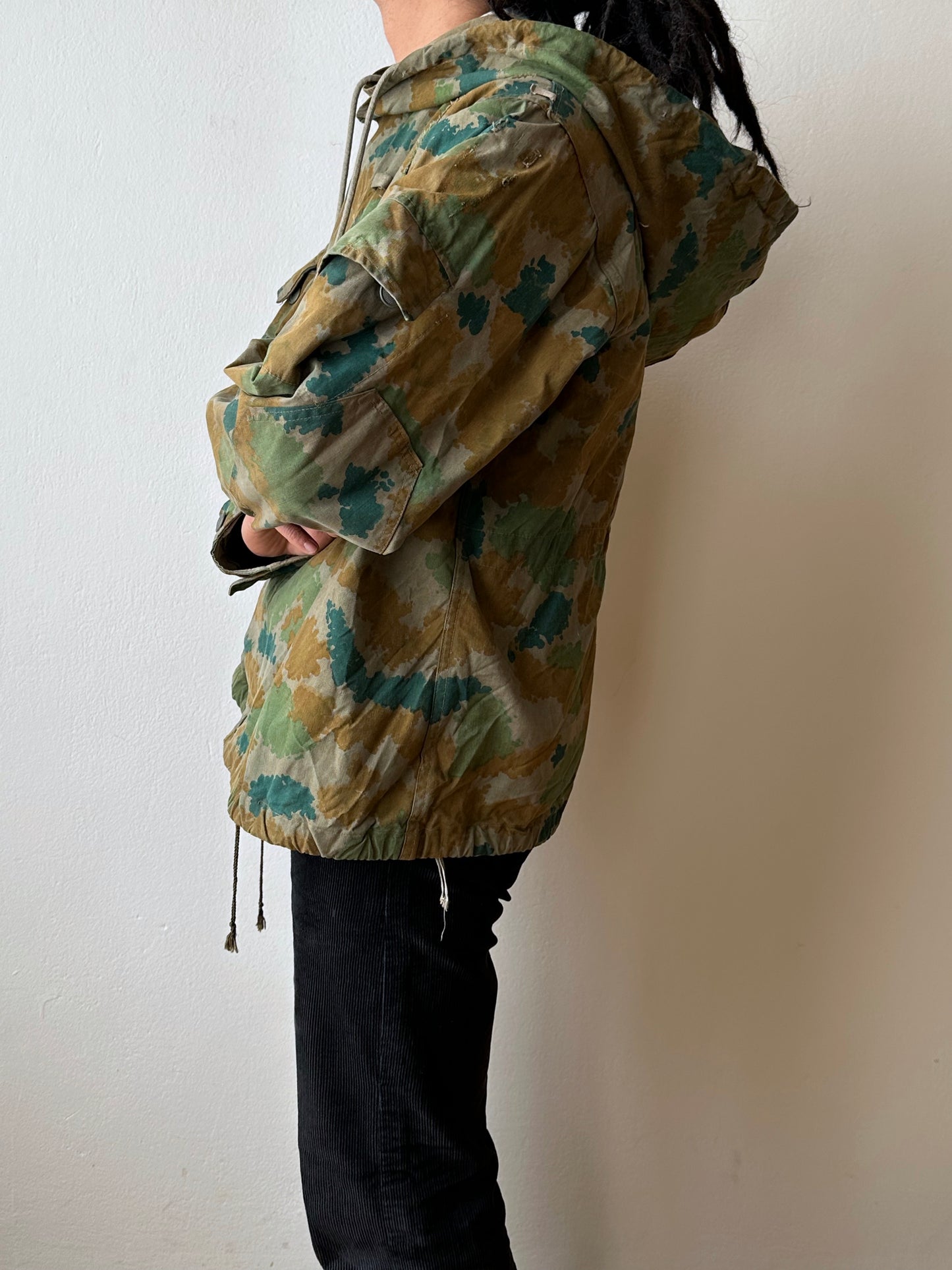 1960s East German NVA Blumentarn Camo Sniper Jacket 60年代 東ドイツ軍 人民軍 Cold war 冷戦 Toto Praha Vintage clothing shop Antique shop 古着屋 プラハ Showroom appointment Prague ユーロ古着 ヨーロッパ古着 古着卸 ヴィンテージ military ミリタリー ユーロミリタリー  レア Rare 花柄
