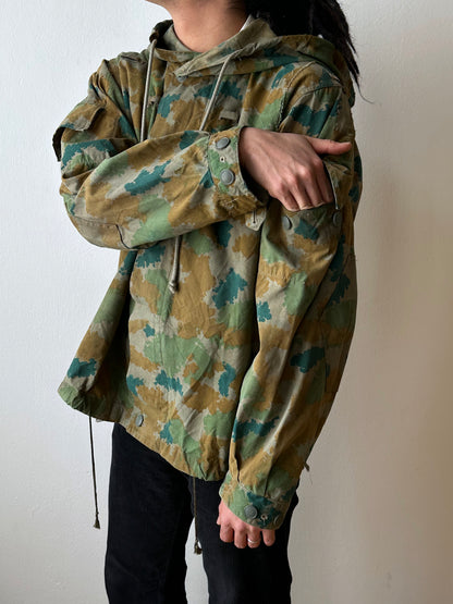 1960s East German NVA Blumentarn Camo Sniper Jacket 60年代 東ドイツ軍 人民軍 Cold war 冷戦 Toto Praha Vintage clothing shop Antique shop 古着屋 プラハ Showroom appointment Prague ユーロ古着 ヨーロッパ古着 古着卸 ヴィンテージ military ミリタリー ユーロミリタリー  レア Rare 花柄