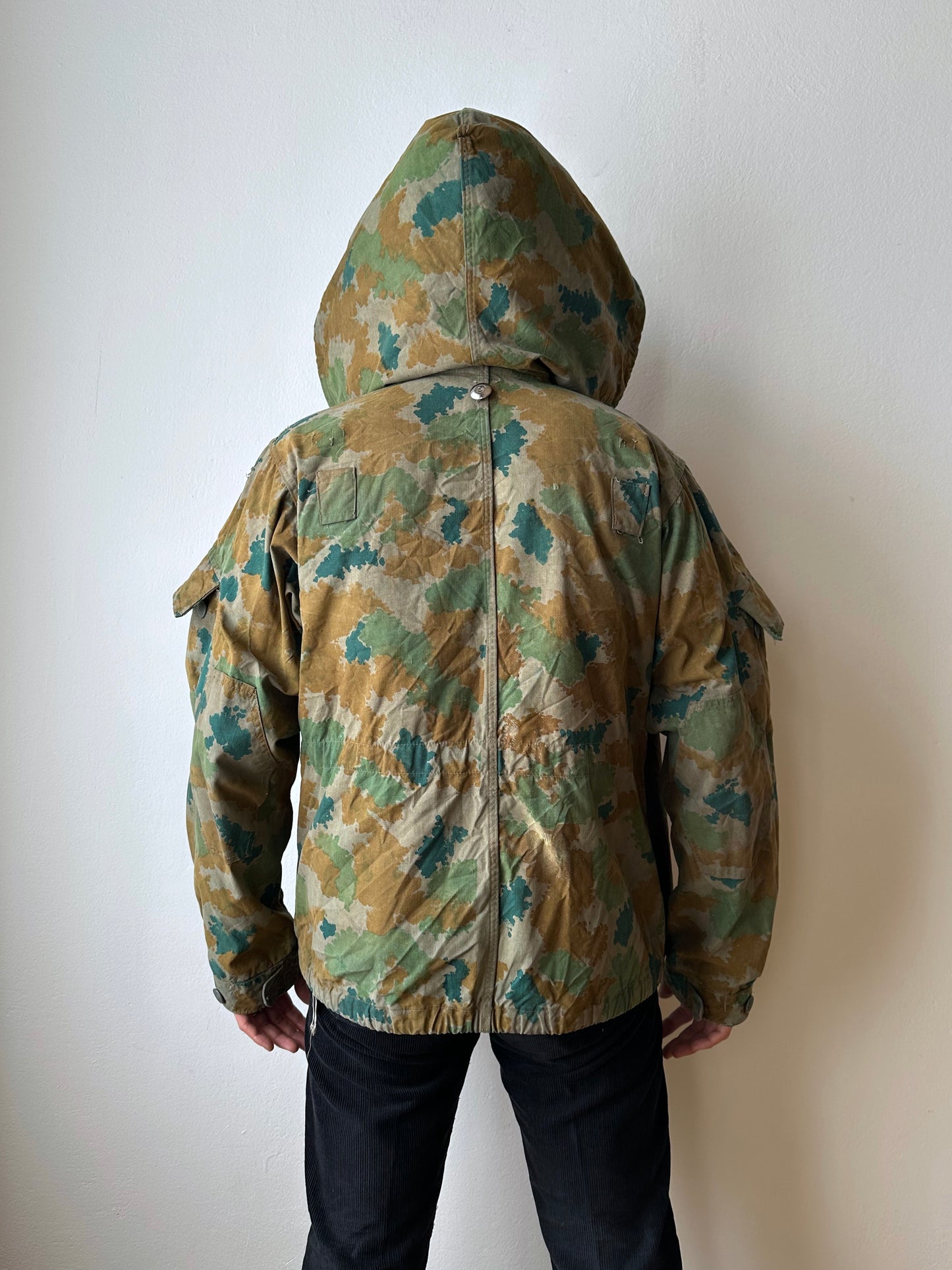 1960s East German NVA Blumentarn Camo Sniper Jacket 60年代 東ドイツ軍 人民軍 Cold war 冷戦 Toto Praha Vintage clothing shop Antique shop 古着屋 プラハ Showroom appointment Prague ユーロ古着 ヨーロッパ古着 古着卸 ヴィンテージ military ミリタリー ユーロミリタリー  レア Rare 花柄
