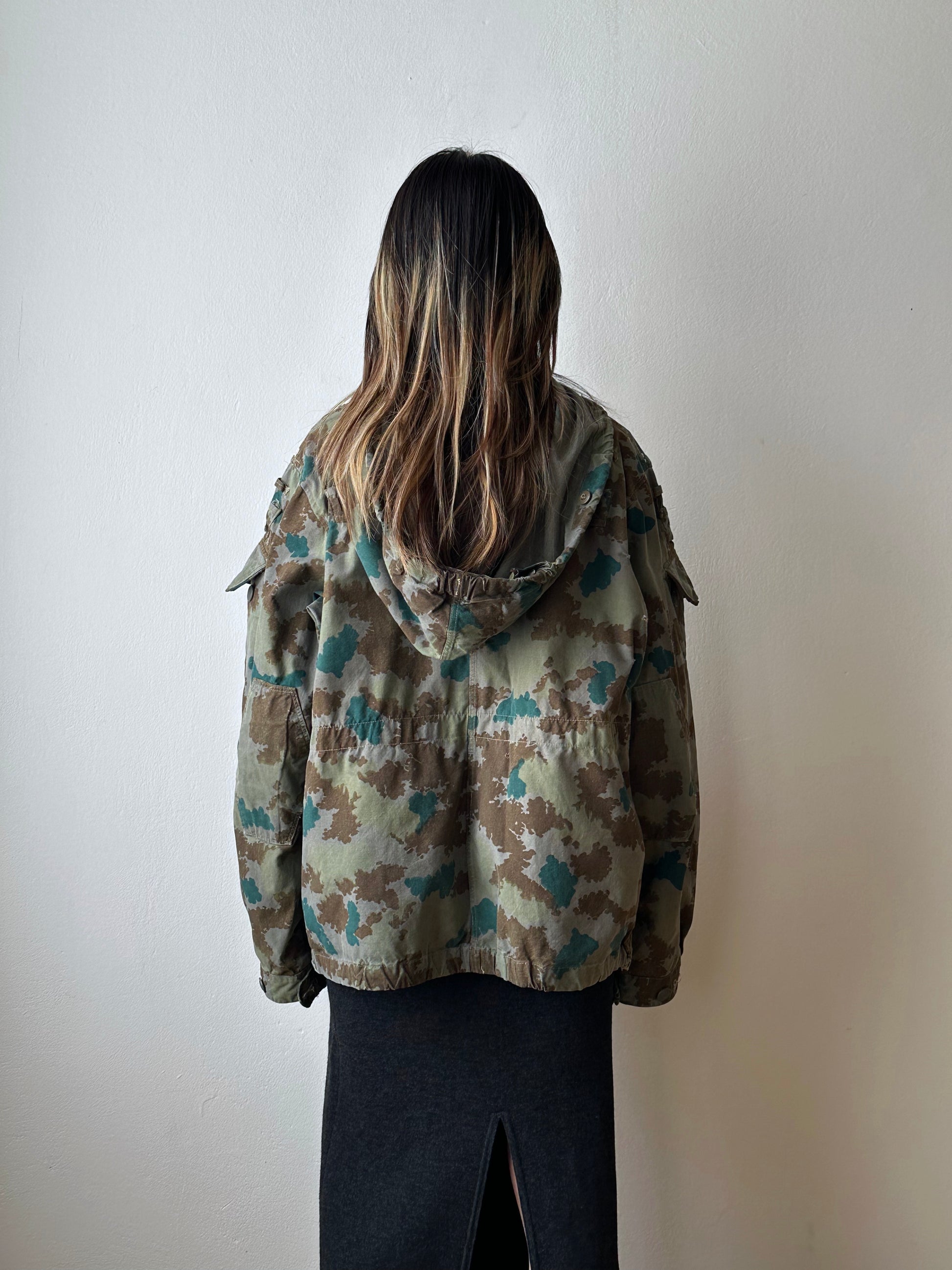 1960s East German NVA Blumentarn Camo Sniper Jacket 60年代 東ドイツ軍 人民軍 Cold war 冷戦 Toto Praha Vintage clothing shop Antique shop 古着屋 プラハ Showroom appointment Prague ユーロ古着 ヨーロッパ古着 古着卸 ヴィンテージ military ミリタリー ユーロミリタリー  レア Rare 花柄