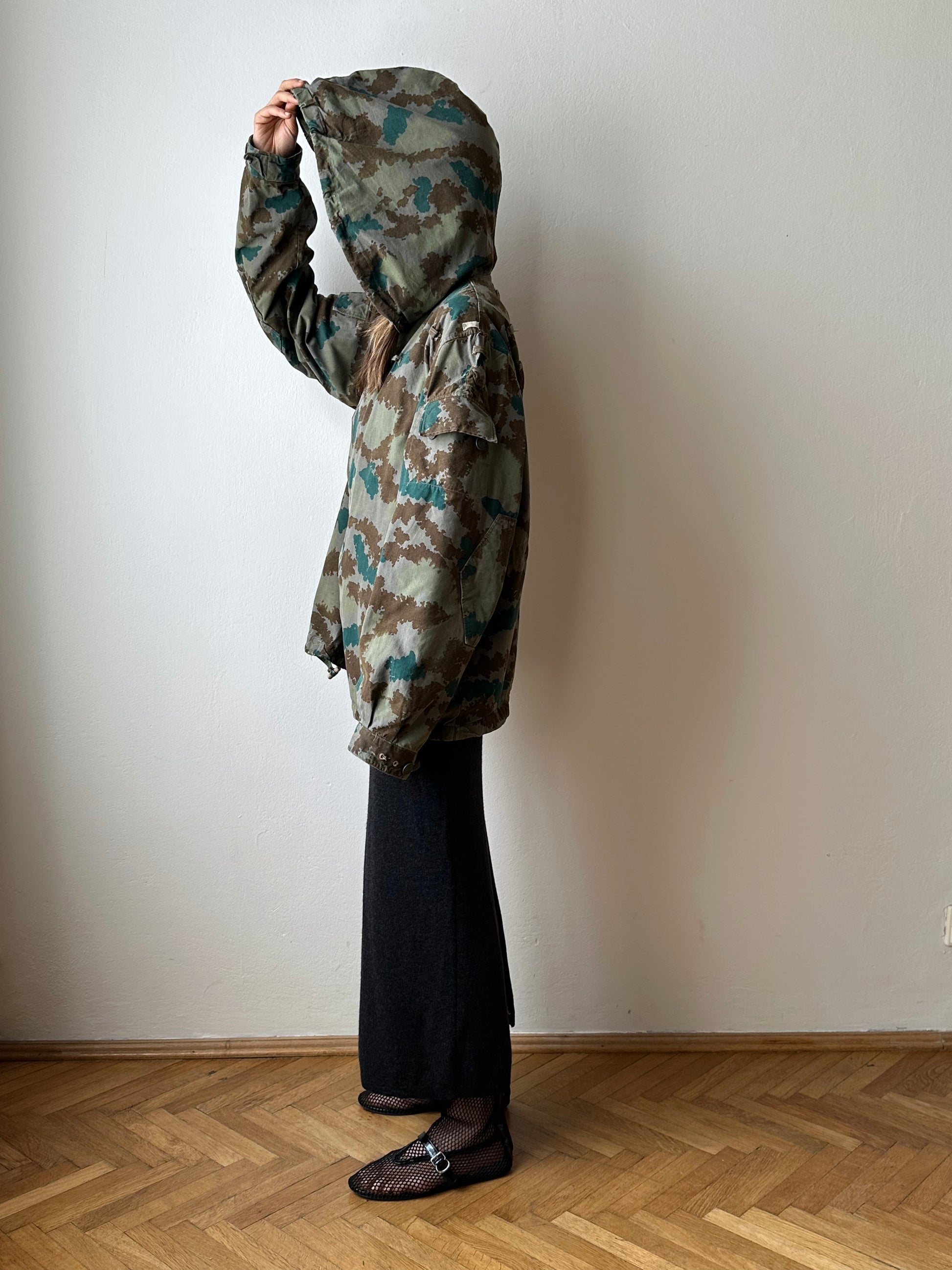 1960s East German NVA Blumentarn Camo Sniper Jacket 60年代 東ドイツ軍 人民軍 Cold war 冷戦 Toto Praha Vintage clothing shop Antique shop 古着屋 プラハ Showroom appointment Prague ユーロ古着 ヨーロッパ古着 古着卸 ヴィンテージ military ミリタリー ユーロミリタリー  レア Rare 花柄