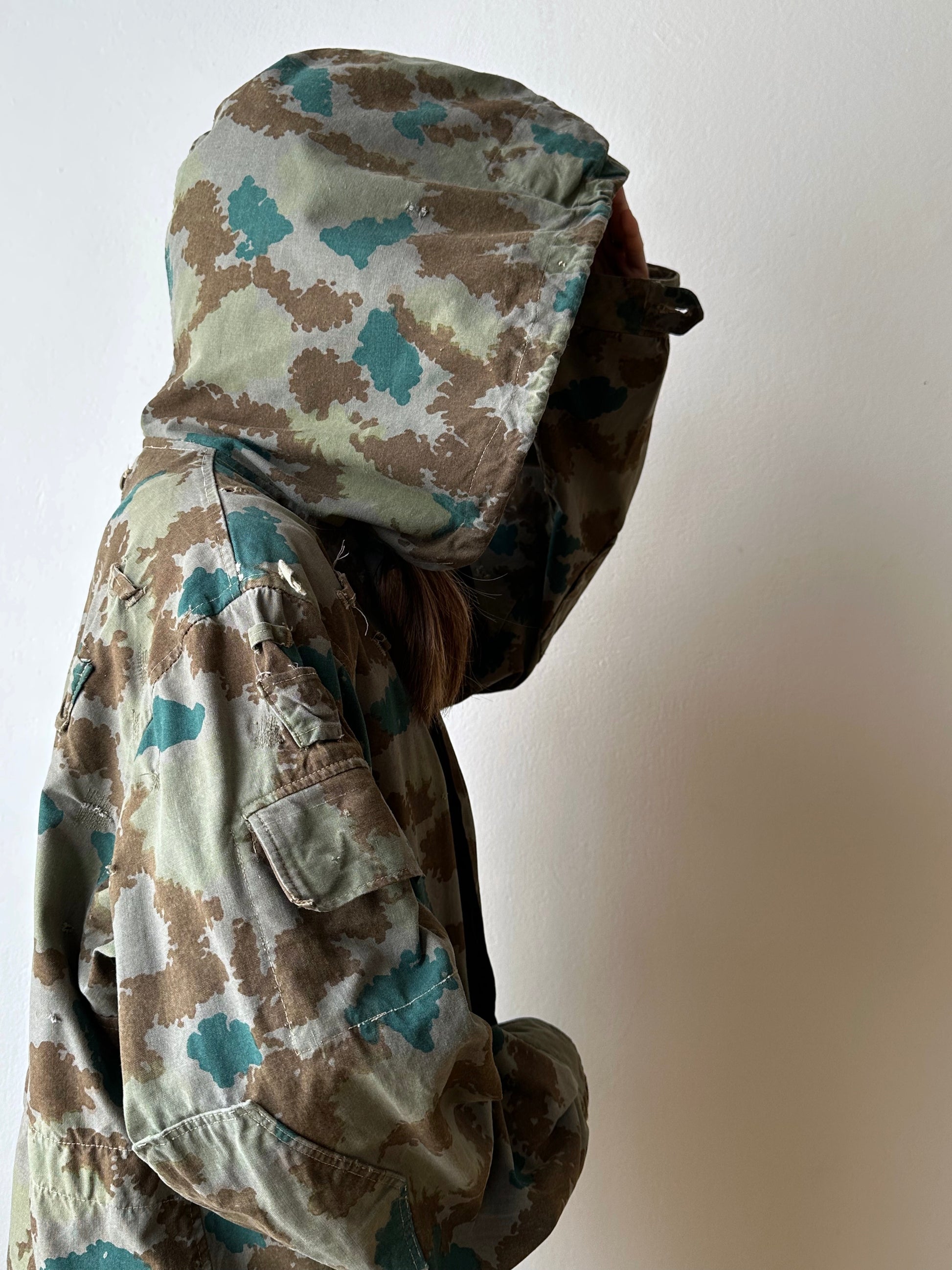 1960s East German NVA Blumentarn Camo Sniper Jacket 60年代 東ドイツ軍 人民軍 Cold war 冷戦 Toto Praha Vintage clothing shop Antique shop 古着屋 プラハ Showroom appointment Prague ユーロ古着 ヨーロッパ古着 古着卸 ヴィンテージ military ミリタリー ユーロミリタリー  レア Rare 花柄