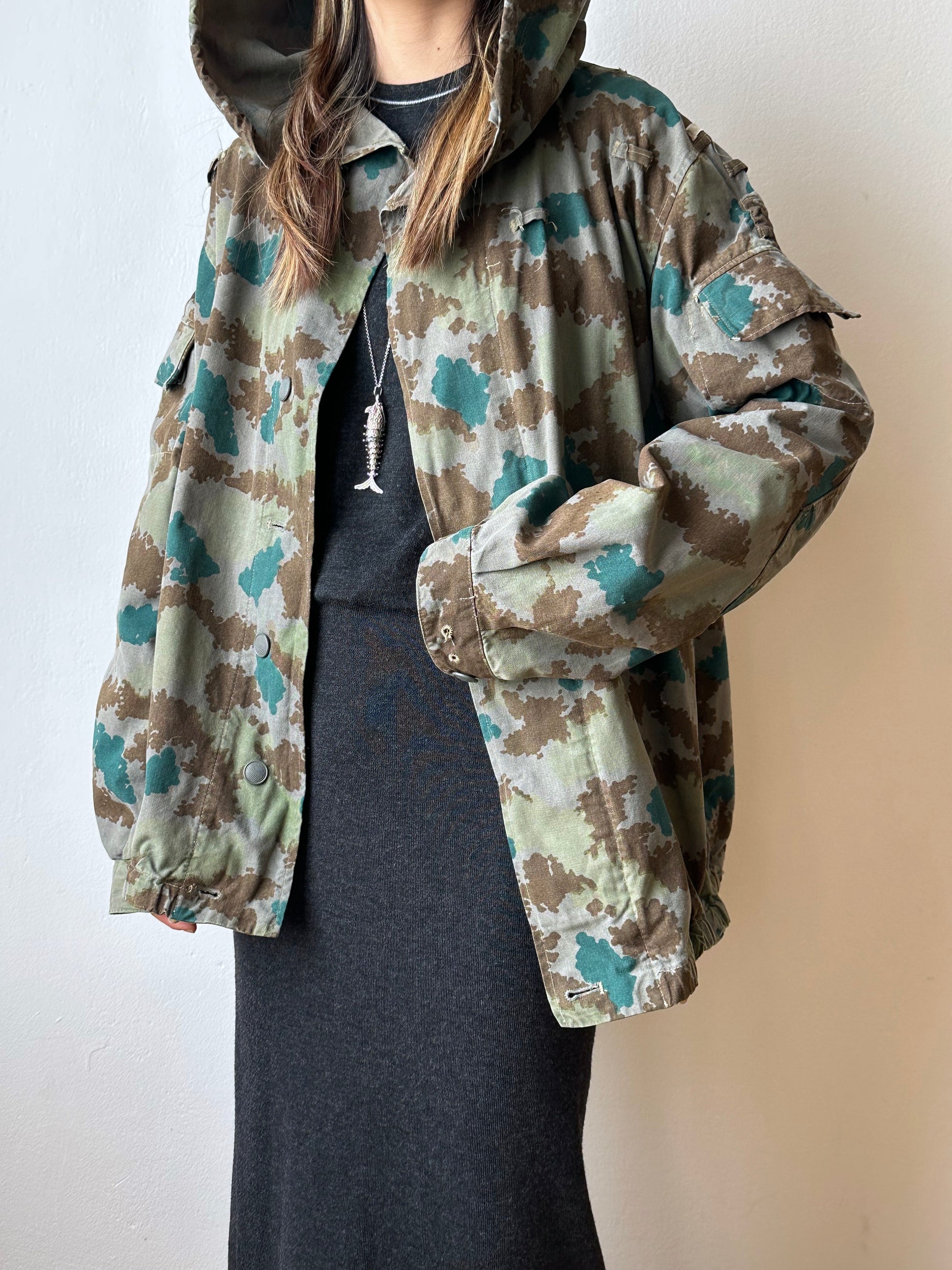 1960s East German NVA Blumentarn Camo Sniper Jacket 60年代 東ドイツ軍 人民軍 Cold war 冷戦 Toto Praha Vintage clothing shop Antique shop 古着屋 プラハ Showroom appointment Prague ユーロ古着 ヨーロッパ古着 古着卸 ヴィンテージ military ミリタリー ユーロミリタリー  レア Rare 花柄