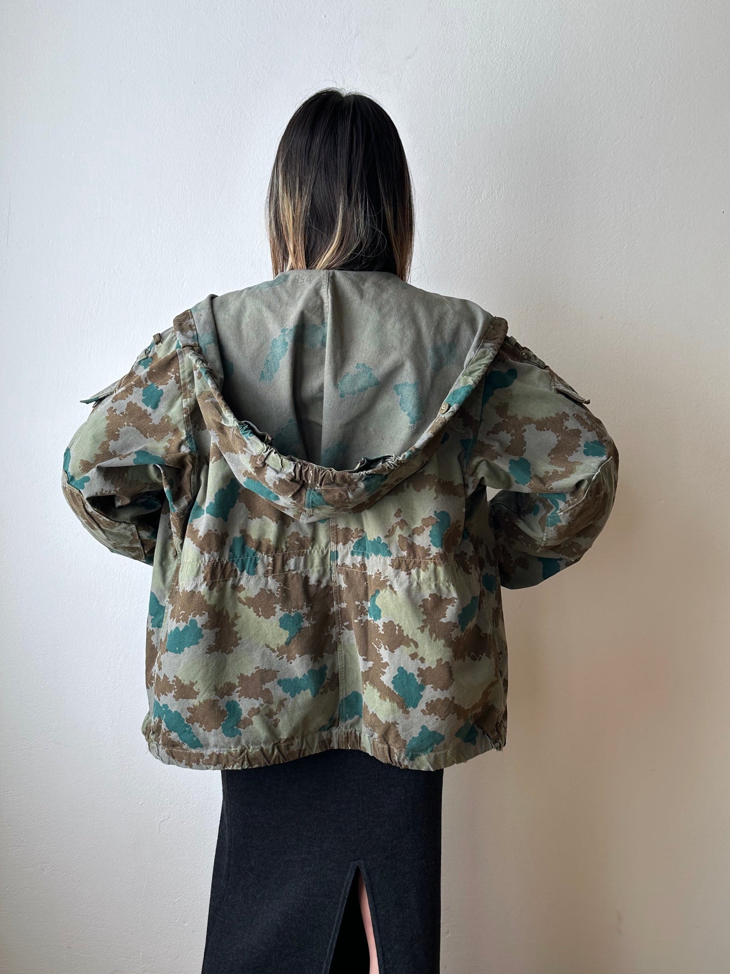 1960s East German NVA Blumentarn Camo Sniper Jacket 60年代 東ドイツ軍 人民軍 Cold war 冷戦 Toto Praha Vintage clothing shop Antique shop 古着屋 プラハ Showroom appointment Prague ユーロ古着 ヨーロッパ古着 古着卸 ヴィンテージ military ミリタリー ユーロミリタリー  レア Rare 花柄