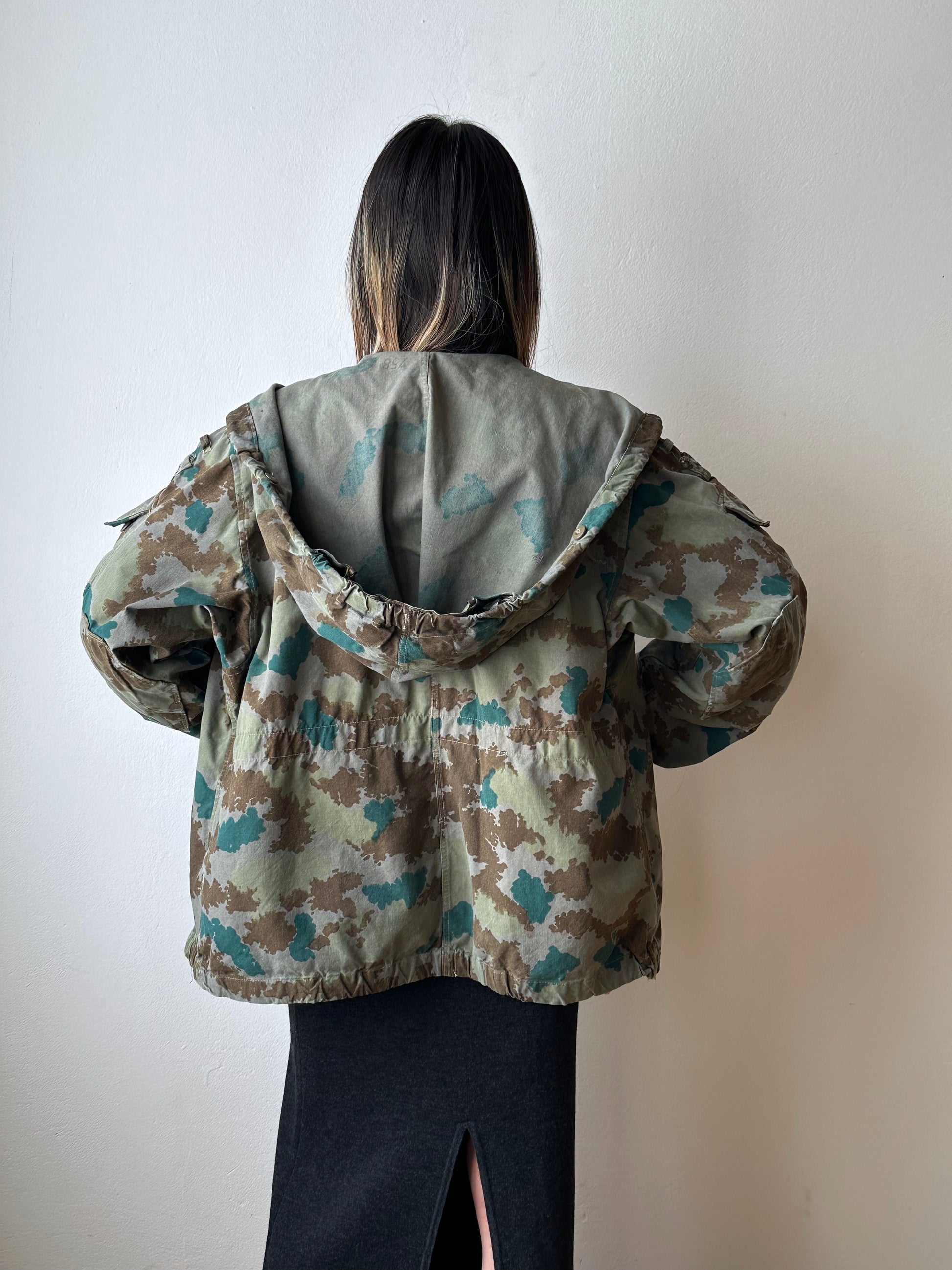 1960s East German NVA Blumentarn Camo Sniper Jacket 60年代 東ドイツ軍 人民軍 Cold war 冷戦 Toto Praha Vintage clothing shop Antique shop 古着屋 プラハ Showroom appointment Prague ユーロ古着 ヨーロッパ古着 古着卸 ヴィンテージ military ミリタリー ユーロミリタリー  レア Rare 花柄