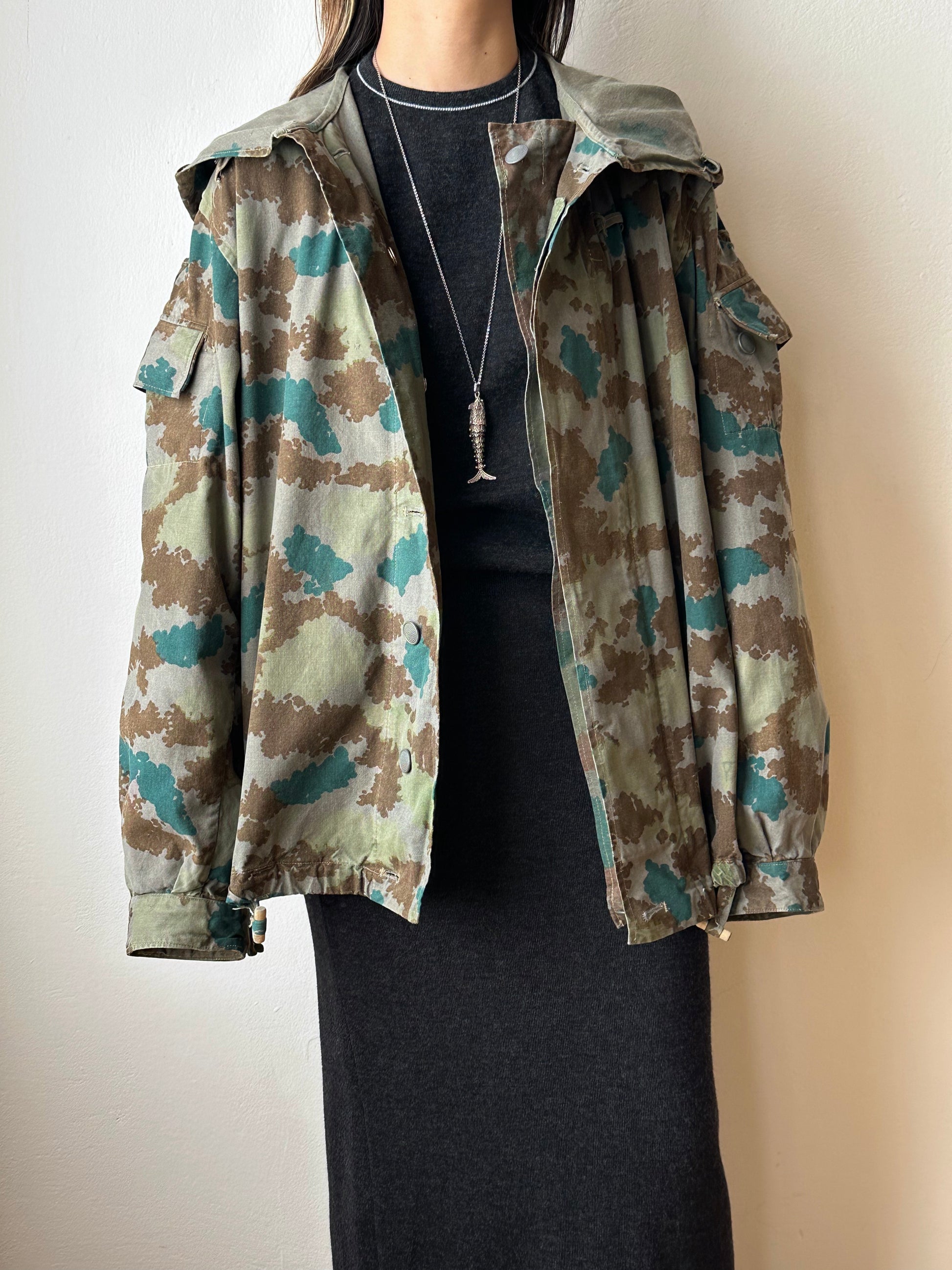 1960s East German NVA Blumentarn Camo Sniper Jacket 60年代 東ドイツ軍 人民軍 Cold war 冷戦 Toto Praha Vintage clothing shop Antique shop 古着屋 プラハ Showroom appointment Prague ユーロ古着 ヨーロッパ古着 古着卸 ヴィンテージ military ミリタリー ユーロミリタリー  レア Rare 花柄