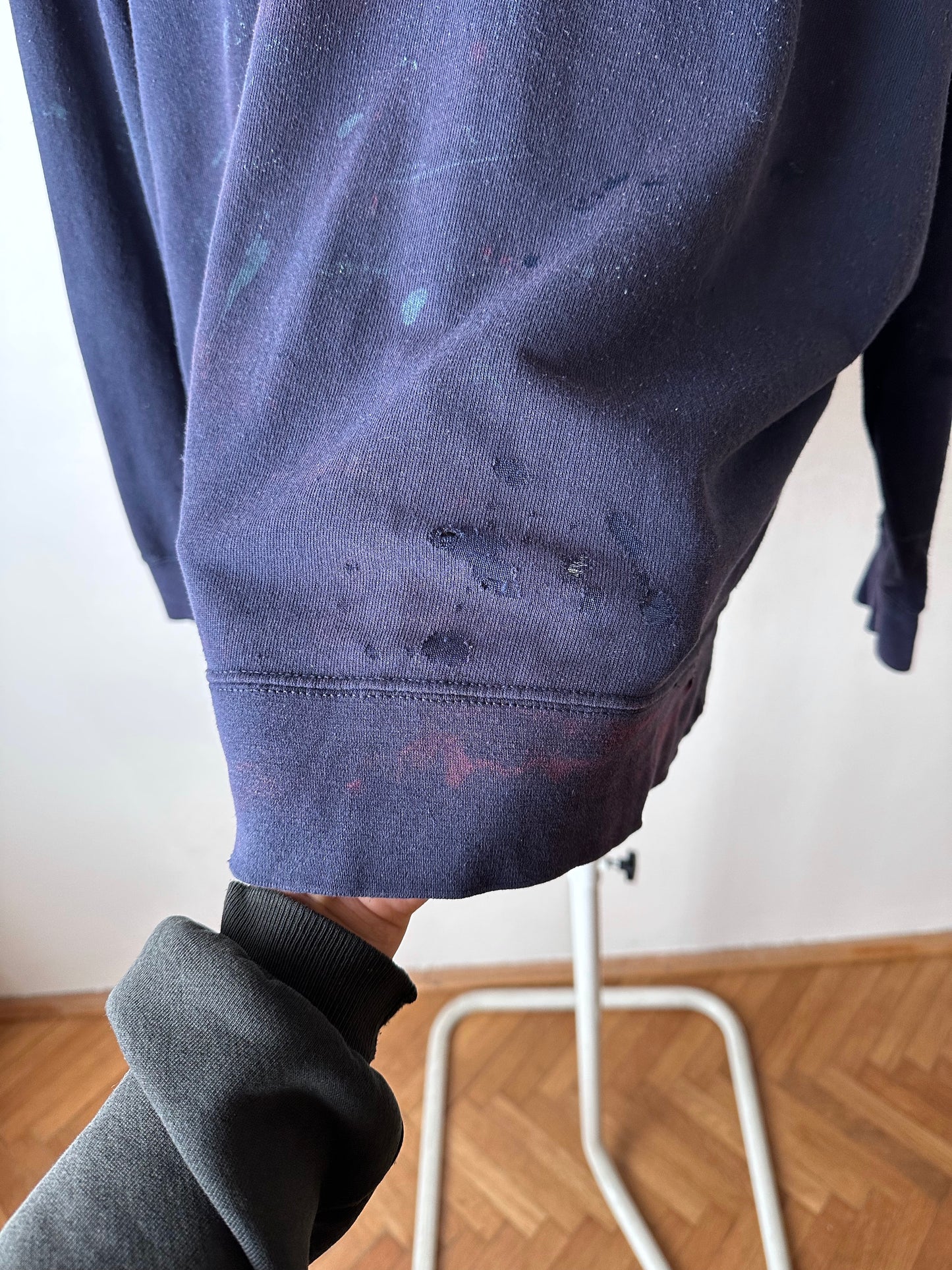 Navy boro sweat shirt - XL