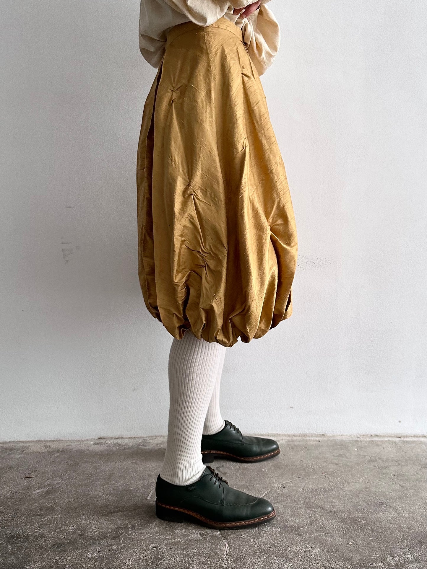 special balloon silk skirt