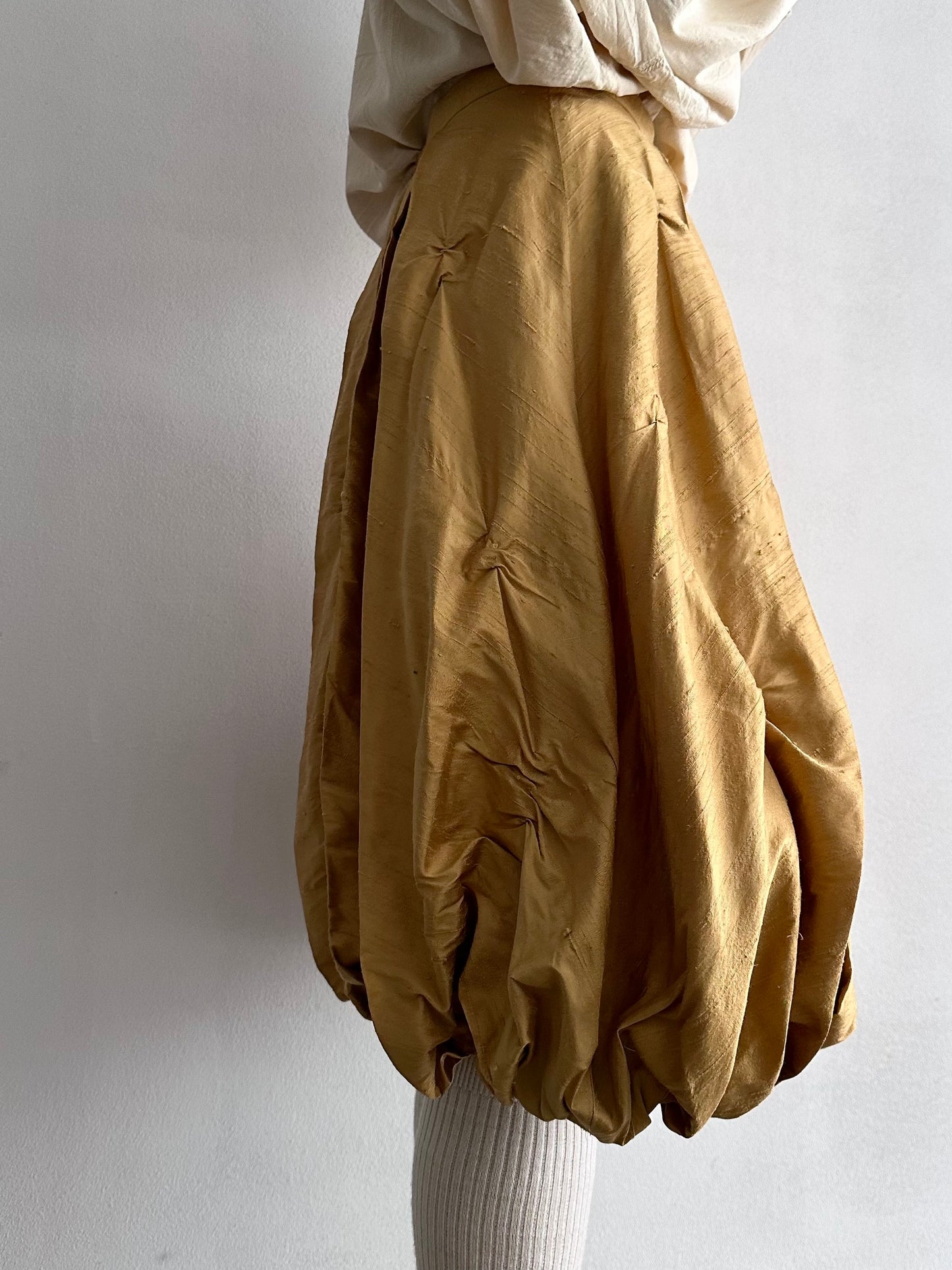 special balloon silk skirt