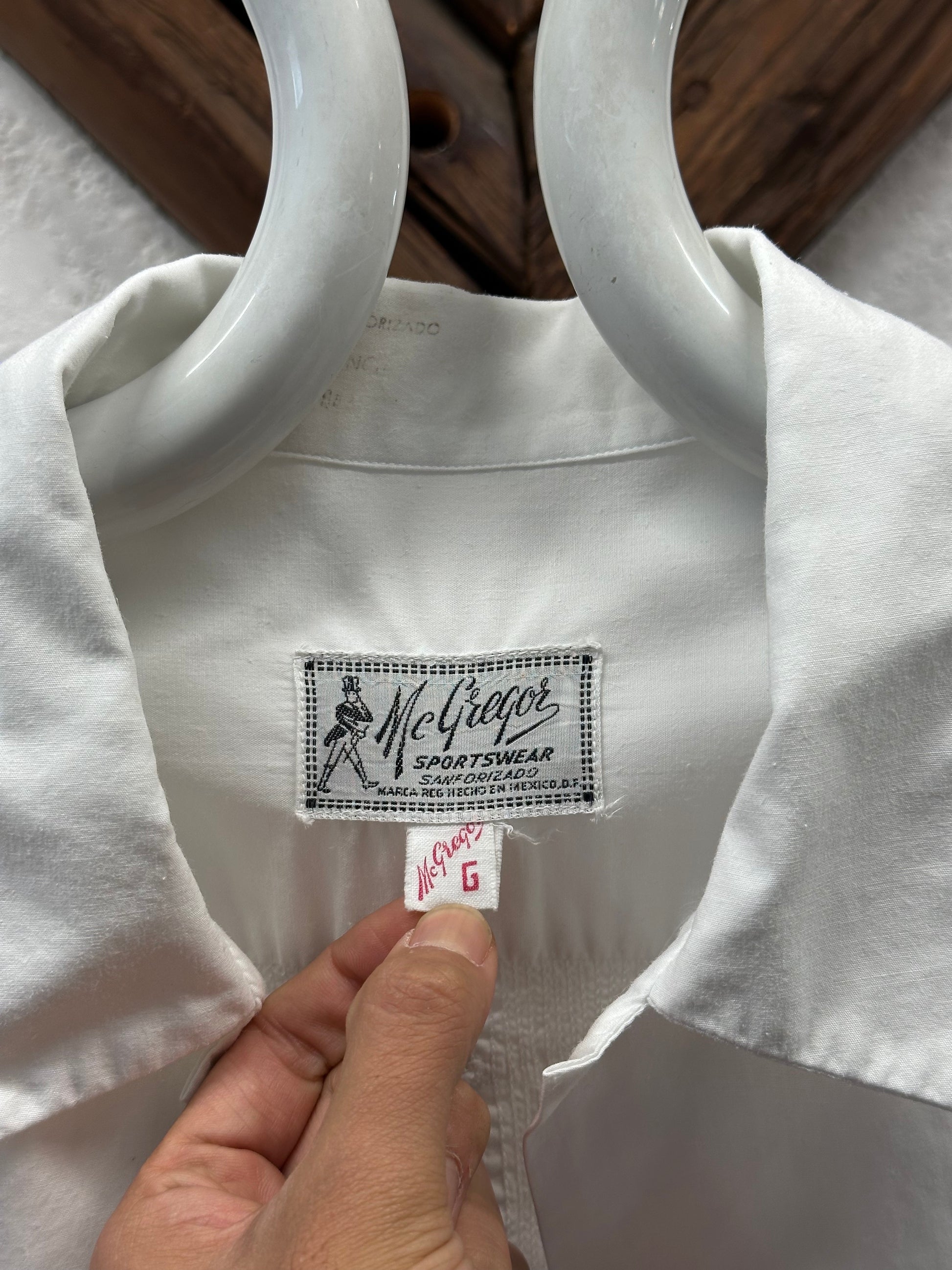 60s Mexican Guayabera Shirt 60年代 キューバシャツ Cuba shirt ヴィンテージ 白シャツ White shirt Toto Praha Vintage clothing store Antique shop Prague 古着屋 アンティークショップ プラハ ユーロ古着  ヨーロッパ古着 古着卸 