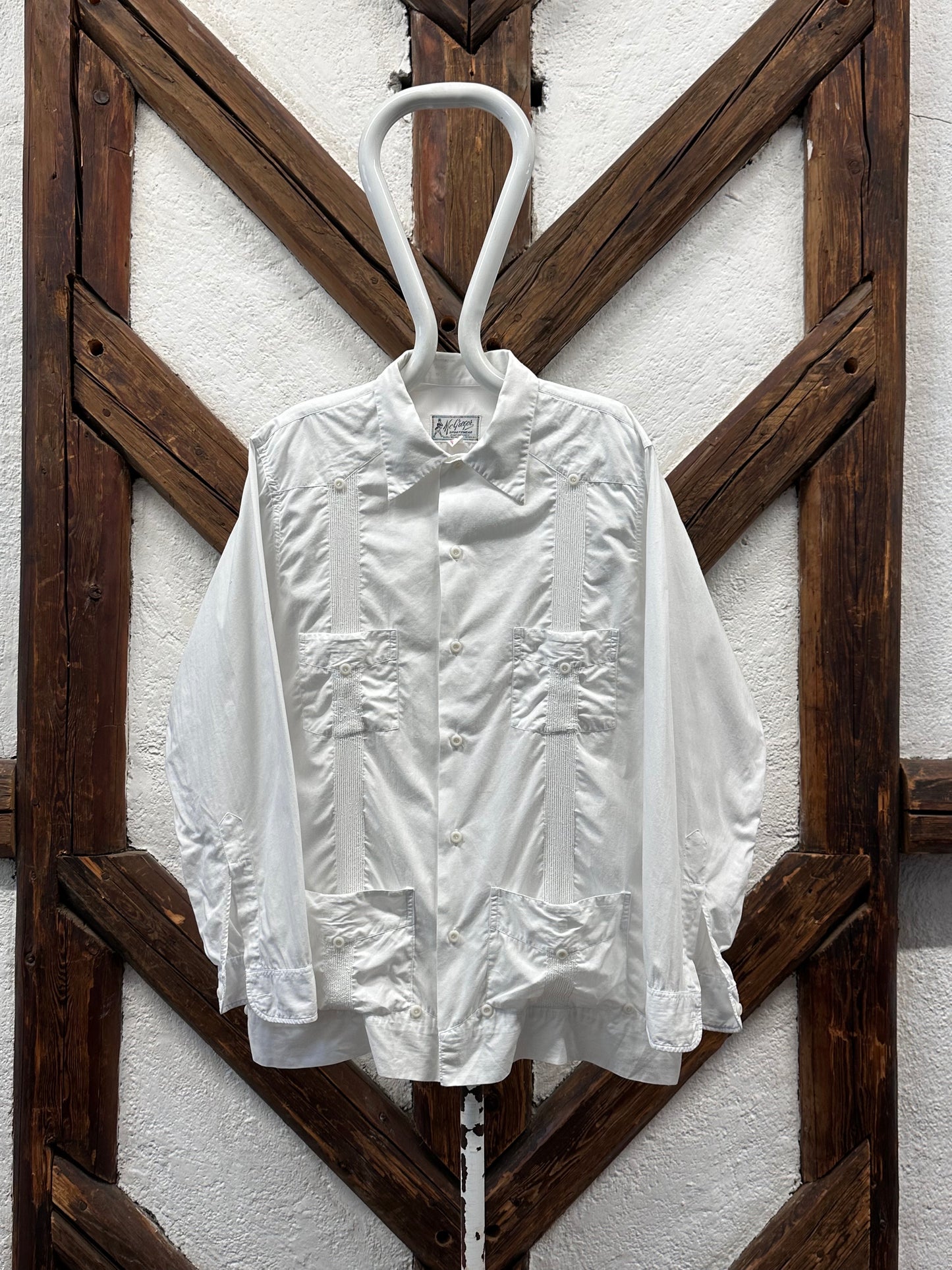 60s Mexican Guayabera Shirt 60年代 キューバシャツ Cuba shirt ヴィンテージ 白シャツ White shirt Toto Praha Vintage clothing store Antique shop Prague 古着屋 アンティークショップ プラハ ユーロ古着  ヨーロッパ古着 古着卸 