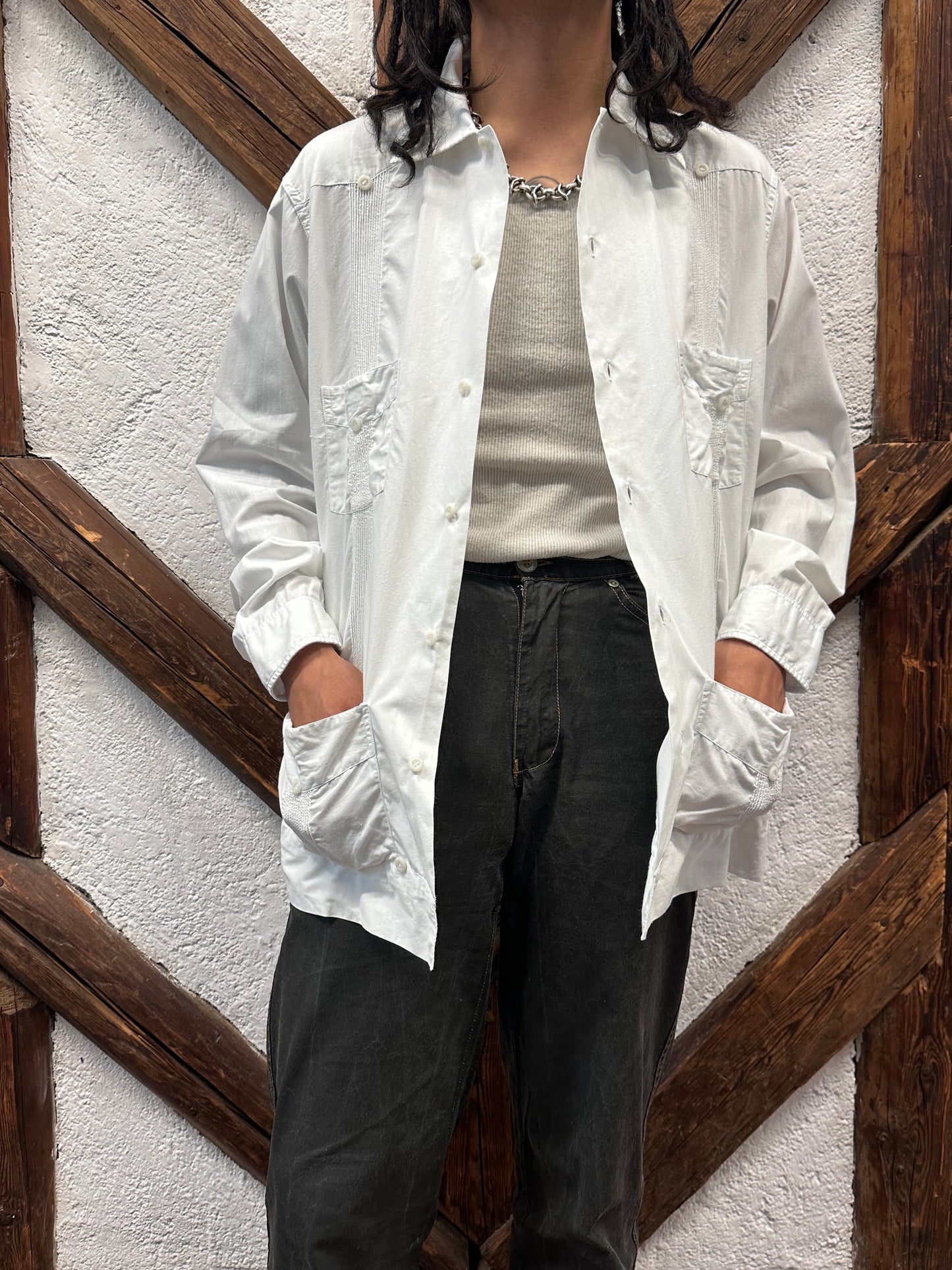 60s Mexican Guayabera Shirt 60年代 キューバシャツ Cuba shirt ヴィンテージ 白シャツ White shirt Toto Praha Vintage clothing store Antique shop Prague 古着屋 アンティークショップ プラハ ユーロ古着  ヨーロッパ古着 古着卸 