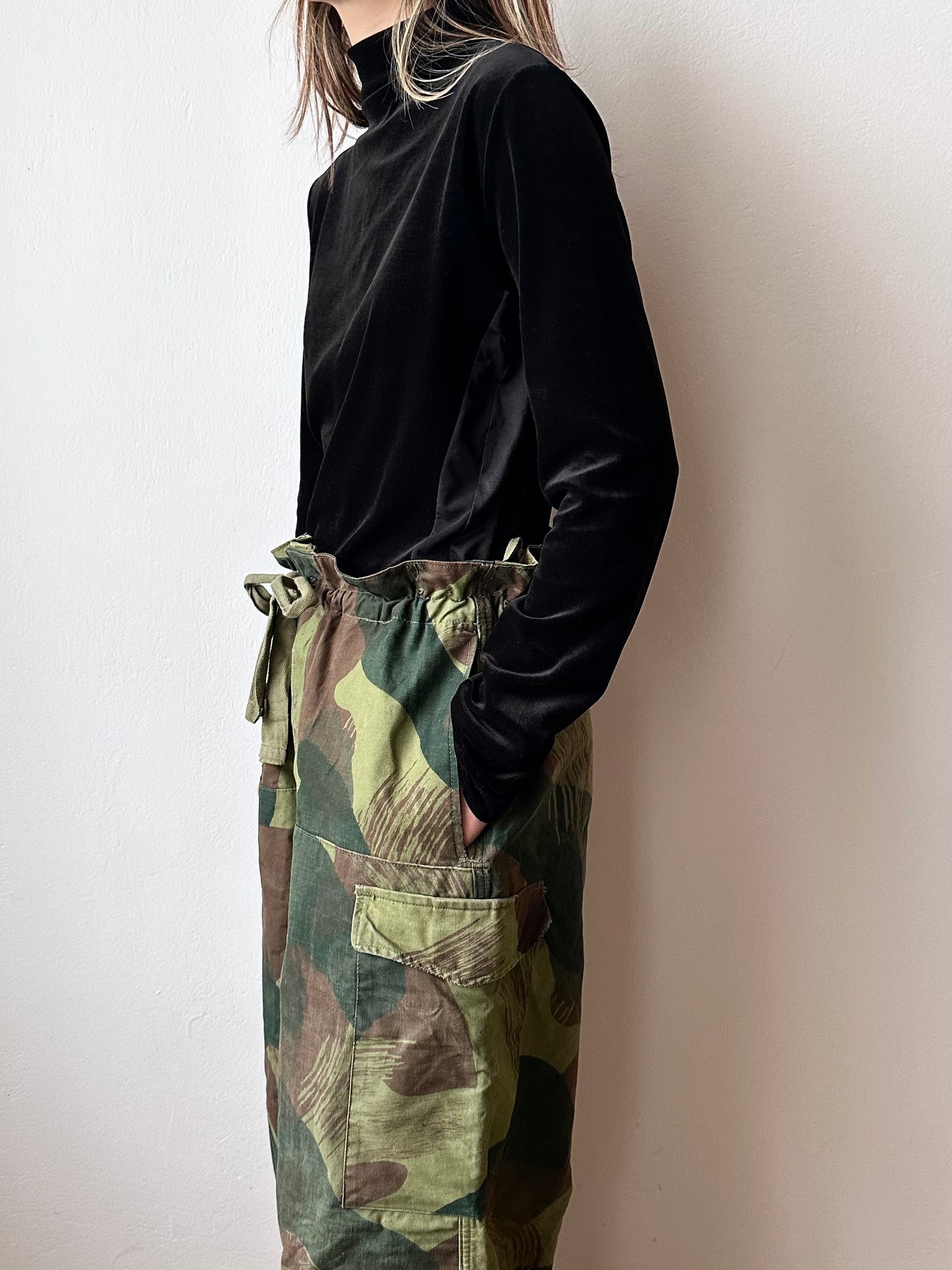 JIL SANDER asymmetric velour turtle top