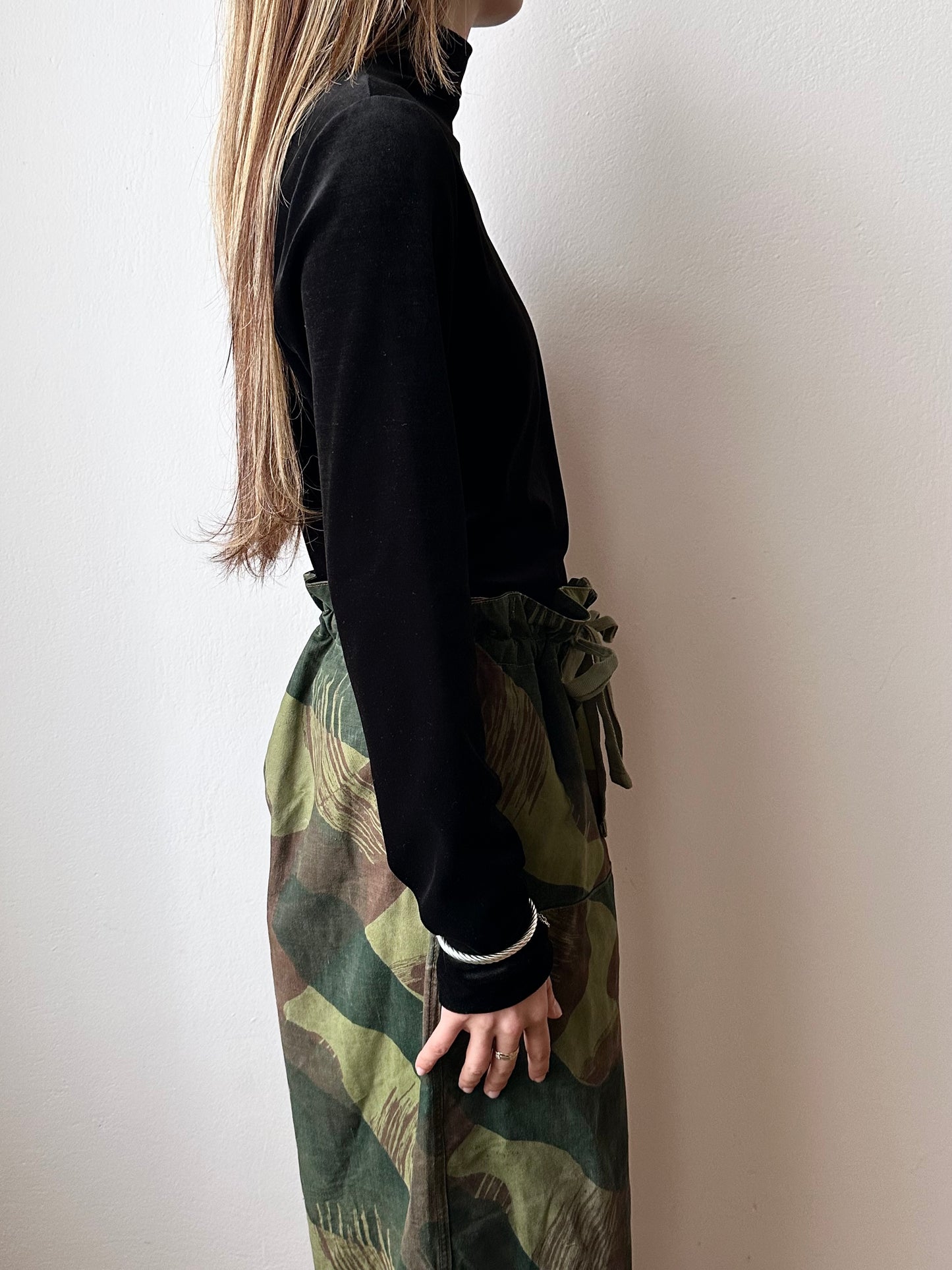 JIL SANDER asymmetric velour turtle top