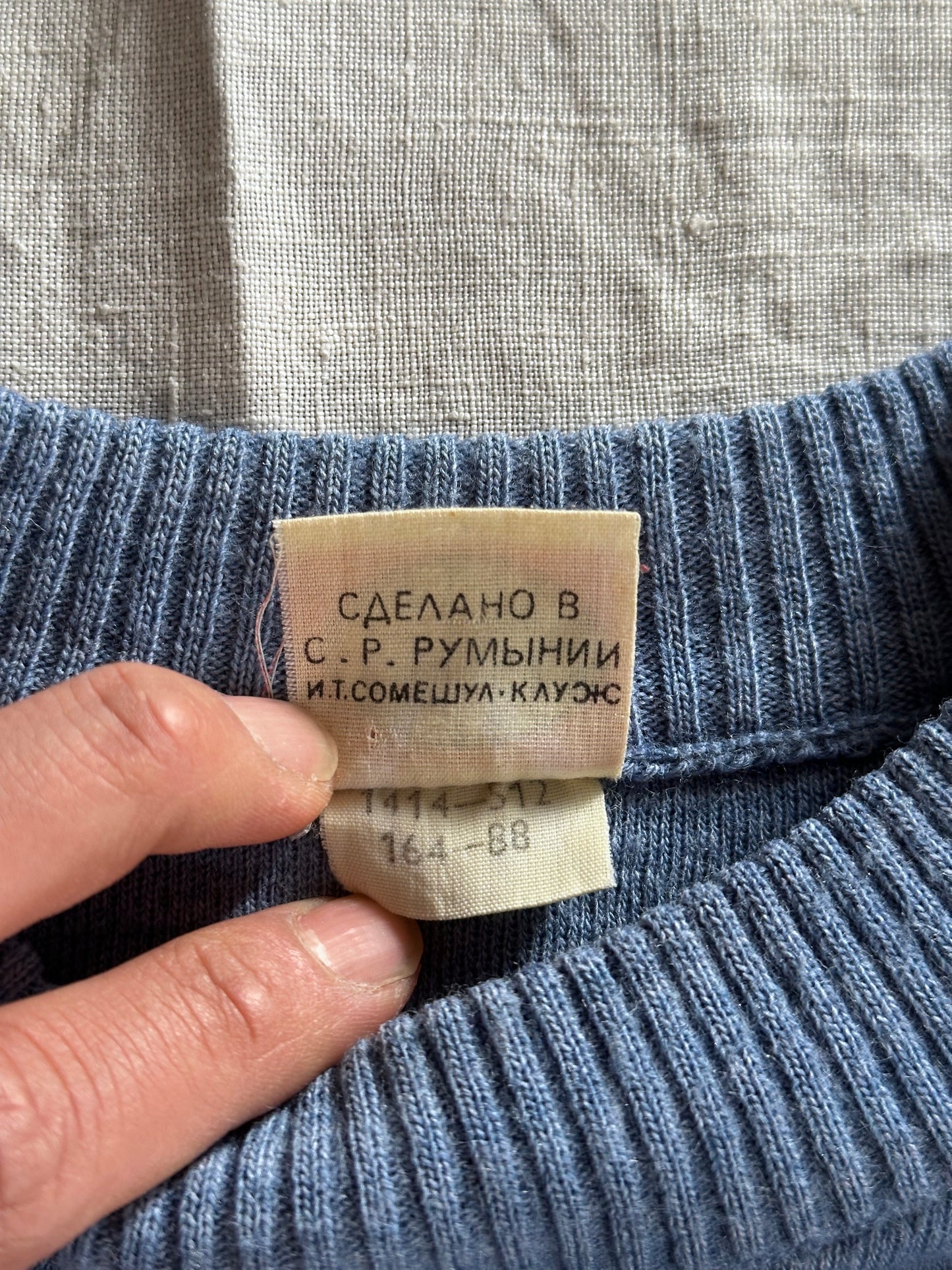 80s Romanian wool and acrylic top -  M