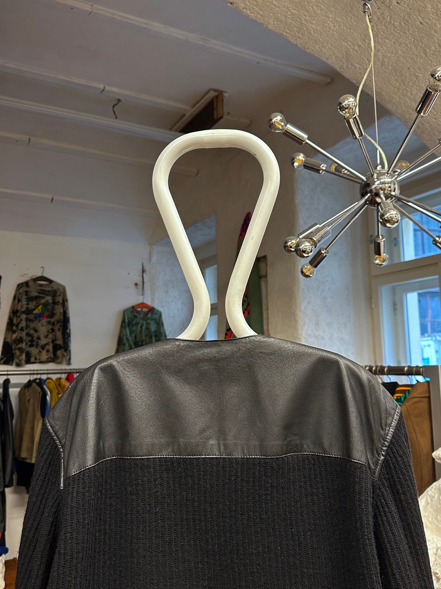 Leather Wool Cardigan レザー ニット 
カーディガン Black 黒 エルボーパッチ Toto Vintage store Vintage clothing Praha Prague プラハ 古着屋 古着 ユーロ古着 ヨーロッパ古着 古着卸 フランス買い付け