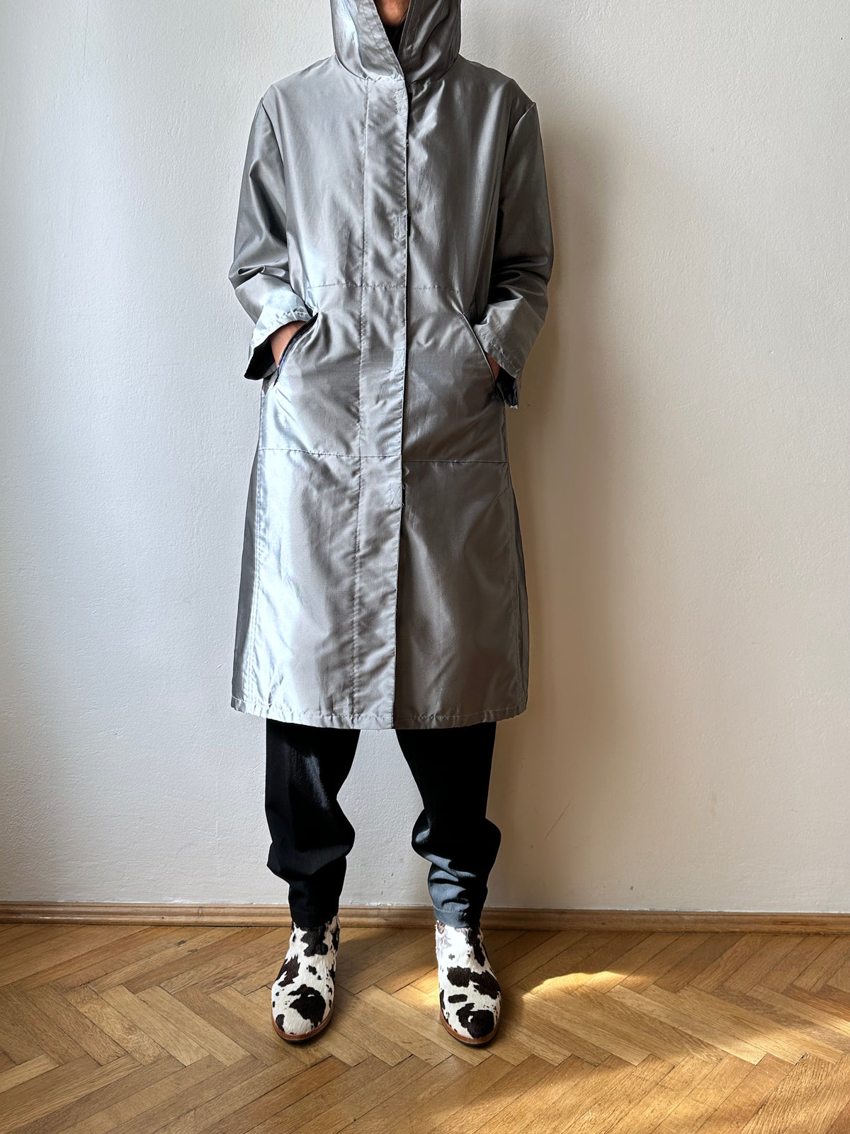 Metalic coat with back pocket