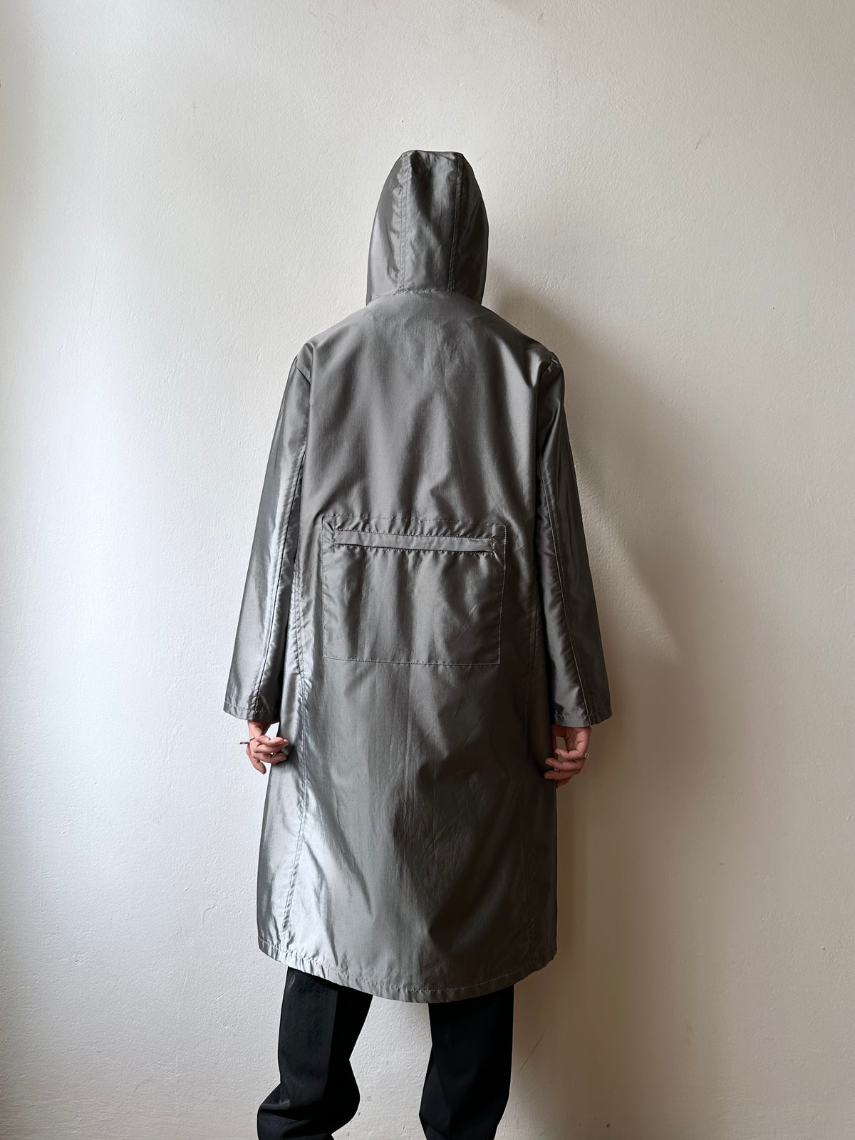 Metalic coat with back pocket